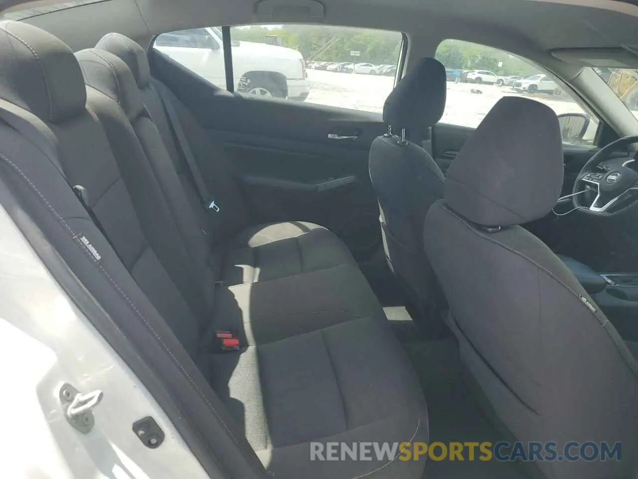 10 Photograph of a damaged car 1N4BL4BVXLC180239 NISSAN ALTIMA 2020