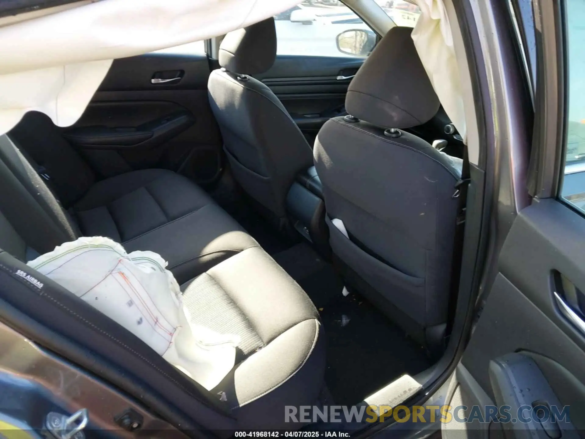 8 Photograph of a damaged car 1N4BL4BVXLC180757 NISSAN ALTIMA 2020