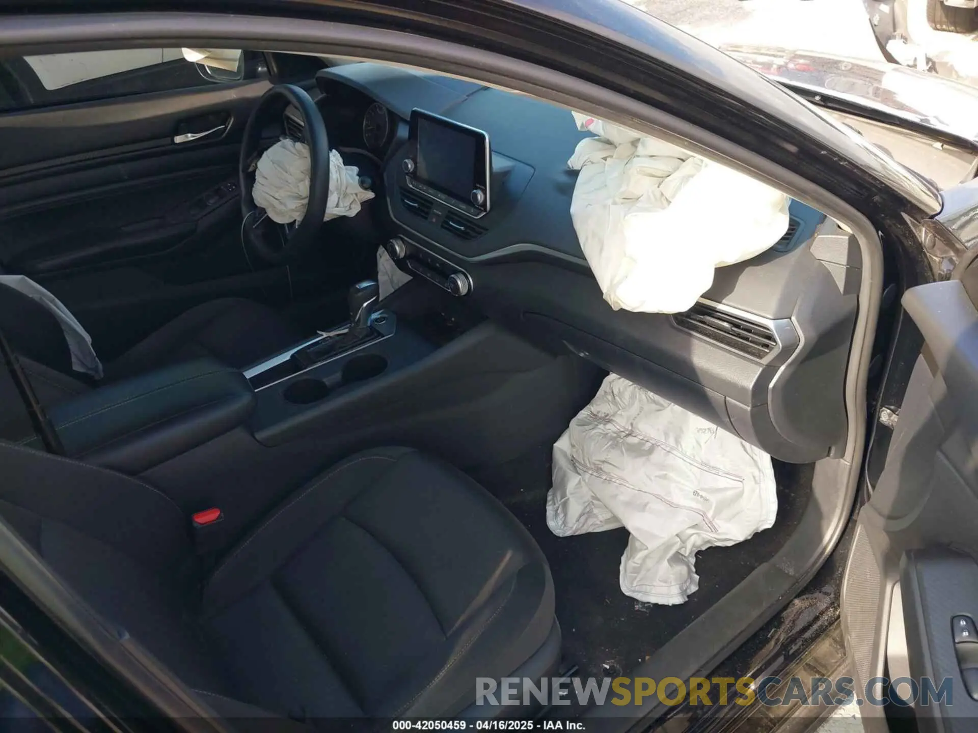 5 Photograph of a damaged car 1N4BL4BVXLC190270 NISSAN ALTIMA 2020