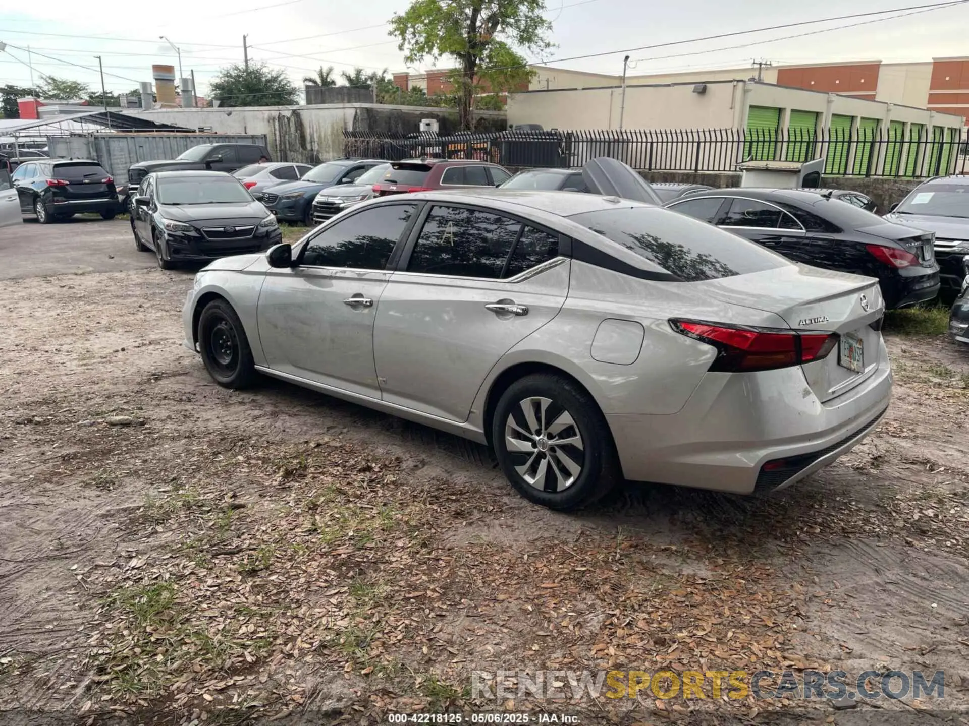 3 Photograph of a damaged car 1N4BL4BVXLC199373 NISSAN ALTIMA 2020