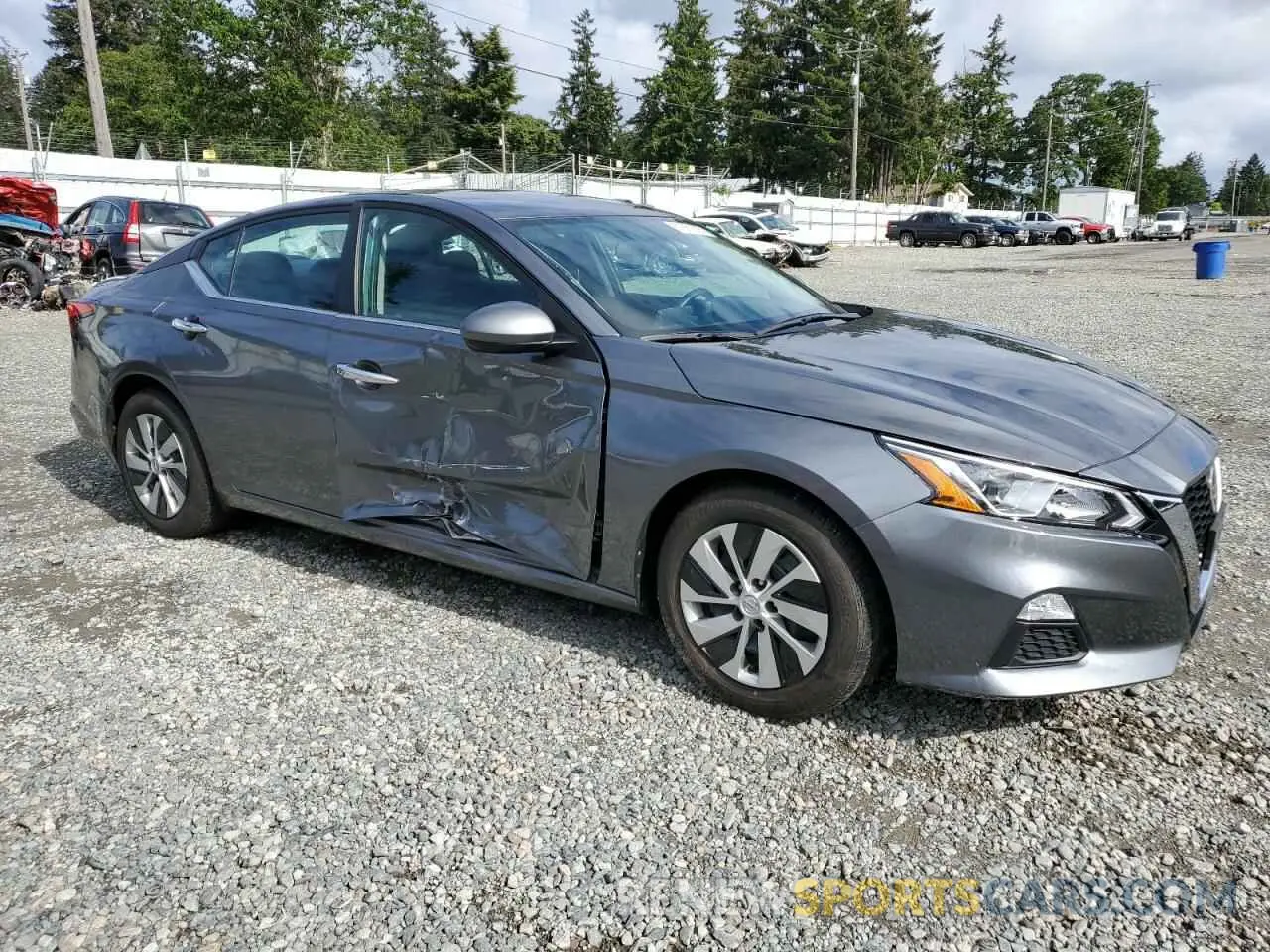 4 Photograph of a damaged car 1N4BL4BVXLC199843 NISSAN ALTIMA 2020