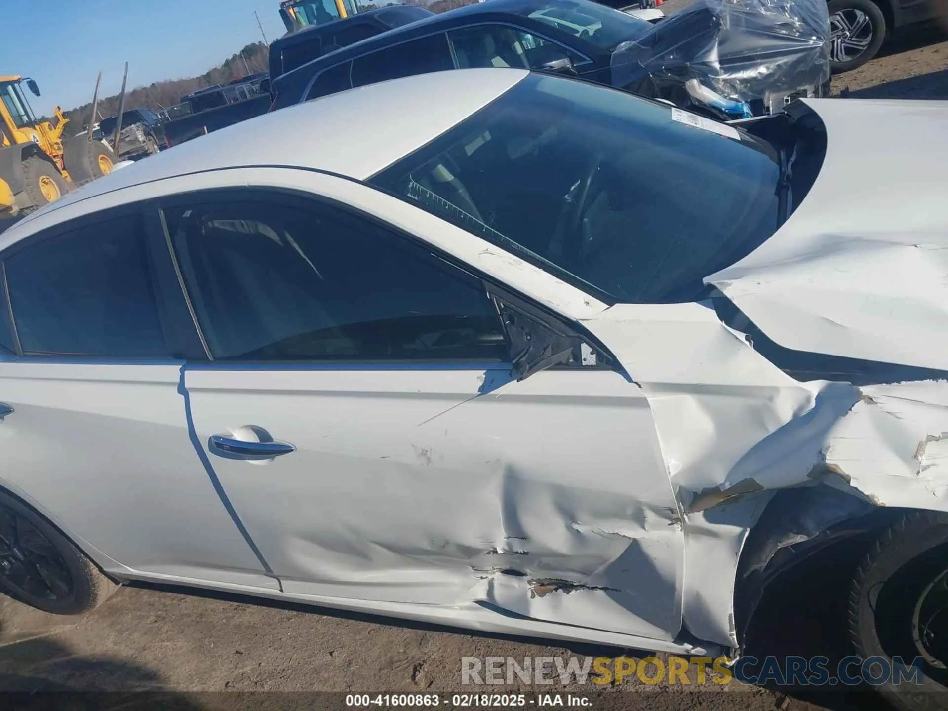 14 Photograph of a damaged car 1N4BL4BVXLC213532 NISSAN ALTIMA 2020