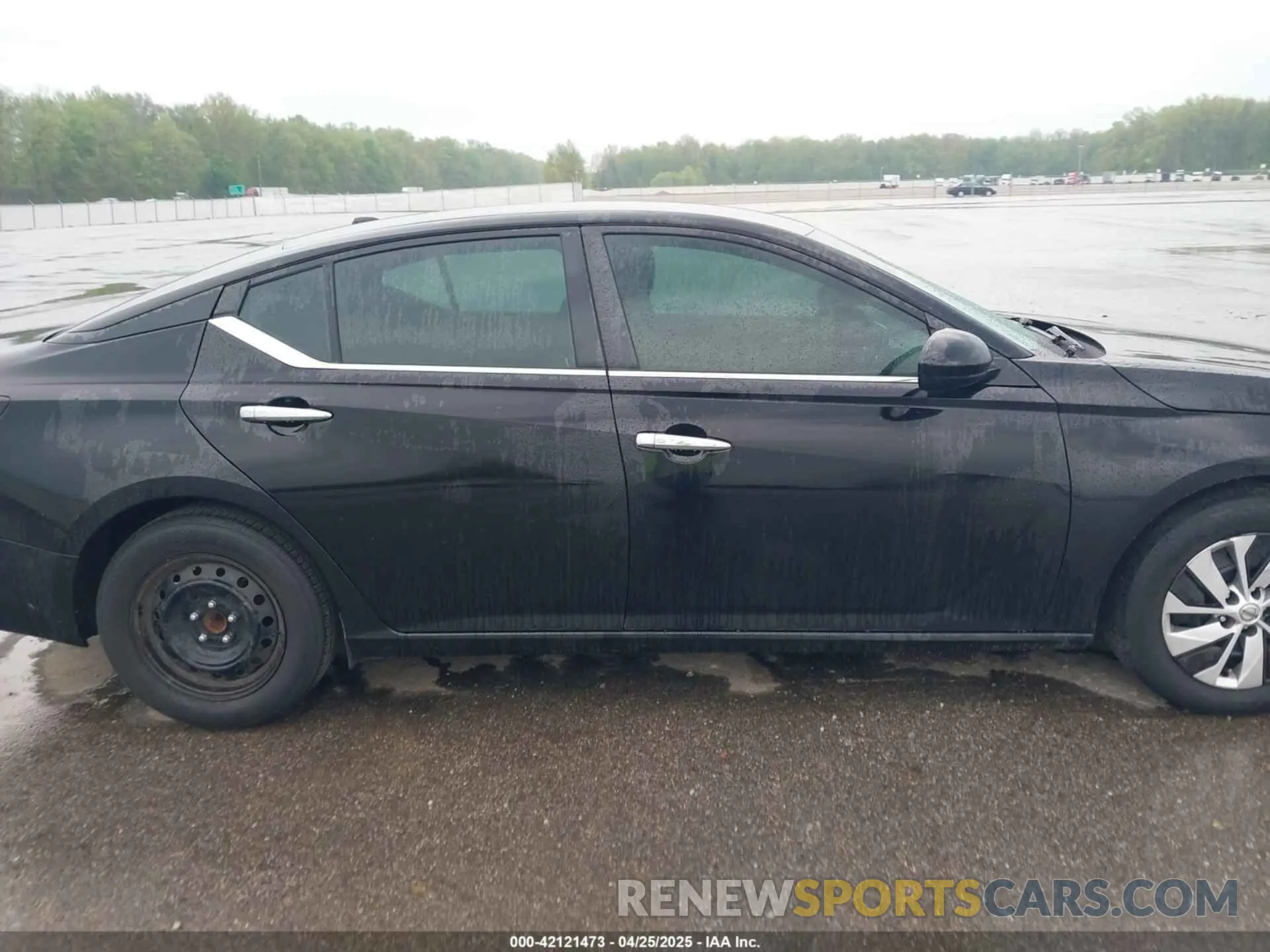 13 Photograph of a damaged car 1N4BL4BVXLC237930 NISSAN ALTIMA 2020