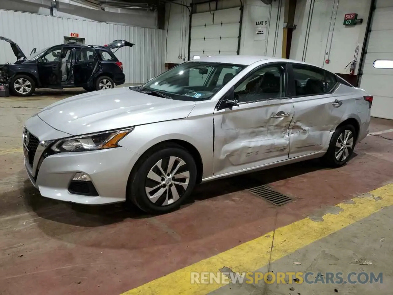 1 Photograph of a damaged car 1N4BL4BVXLC252475 NISSAN ALTIMA 2020