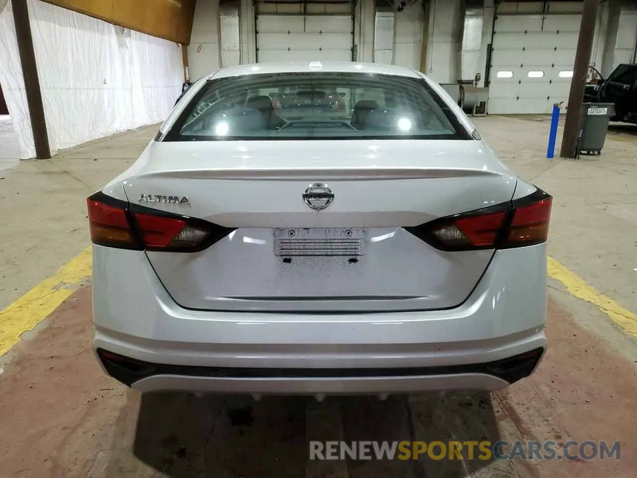 6 Photograph of a damaged car 1N4BL4BVXLC252475 NISSAN ALTIMA 2020