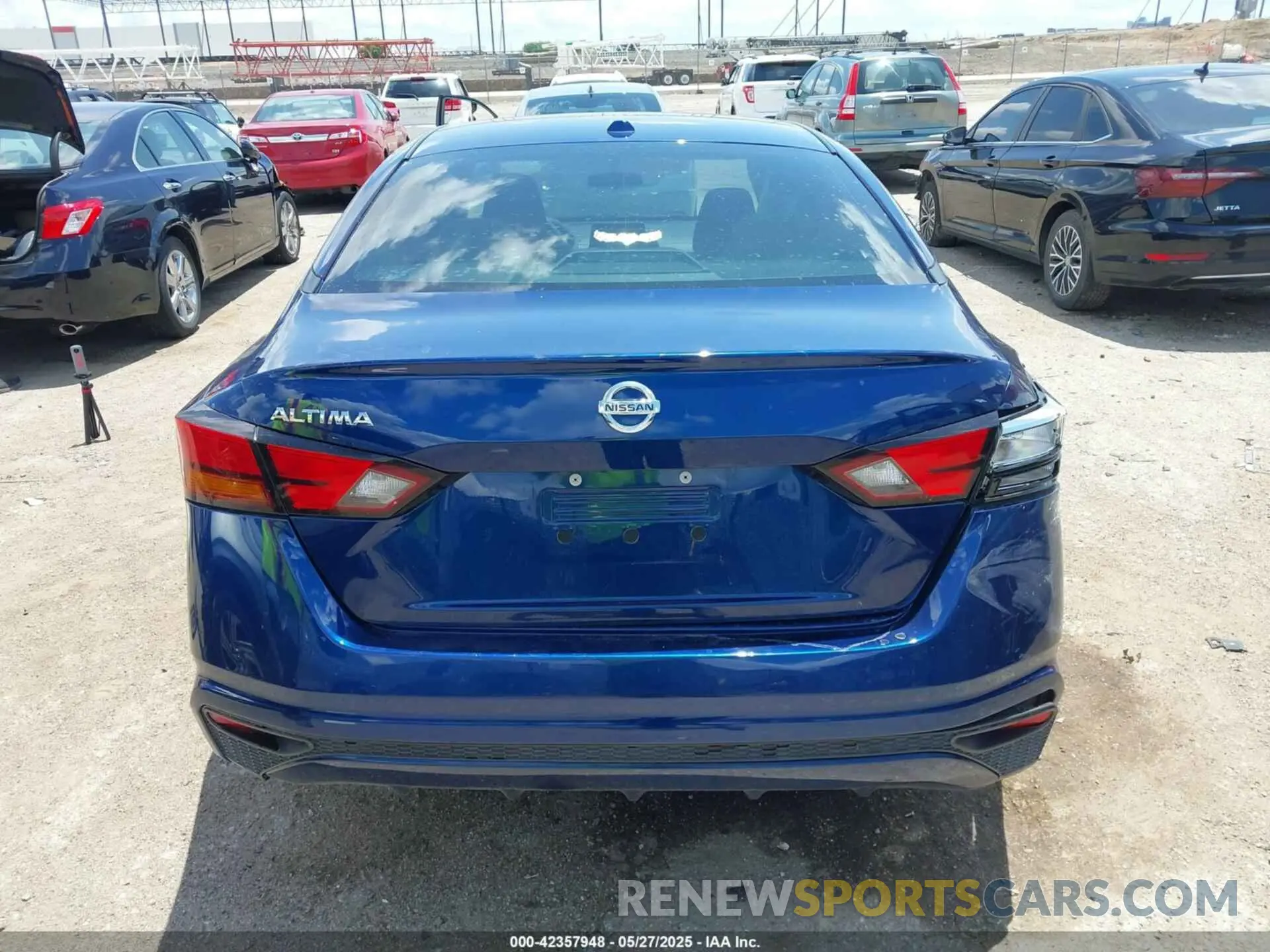 15 Photograph of a damaged car 1N4BL4BVXLC259927 NISSAN ALTIMA 2020