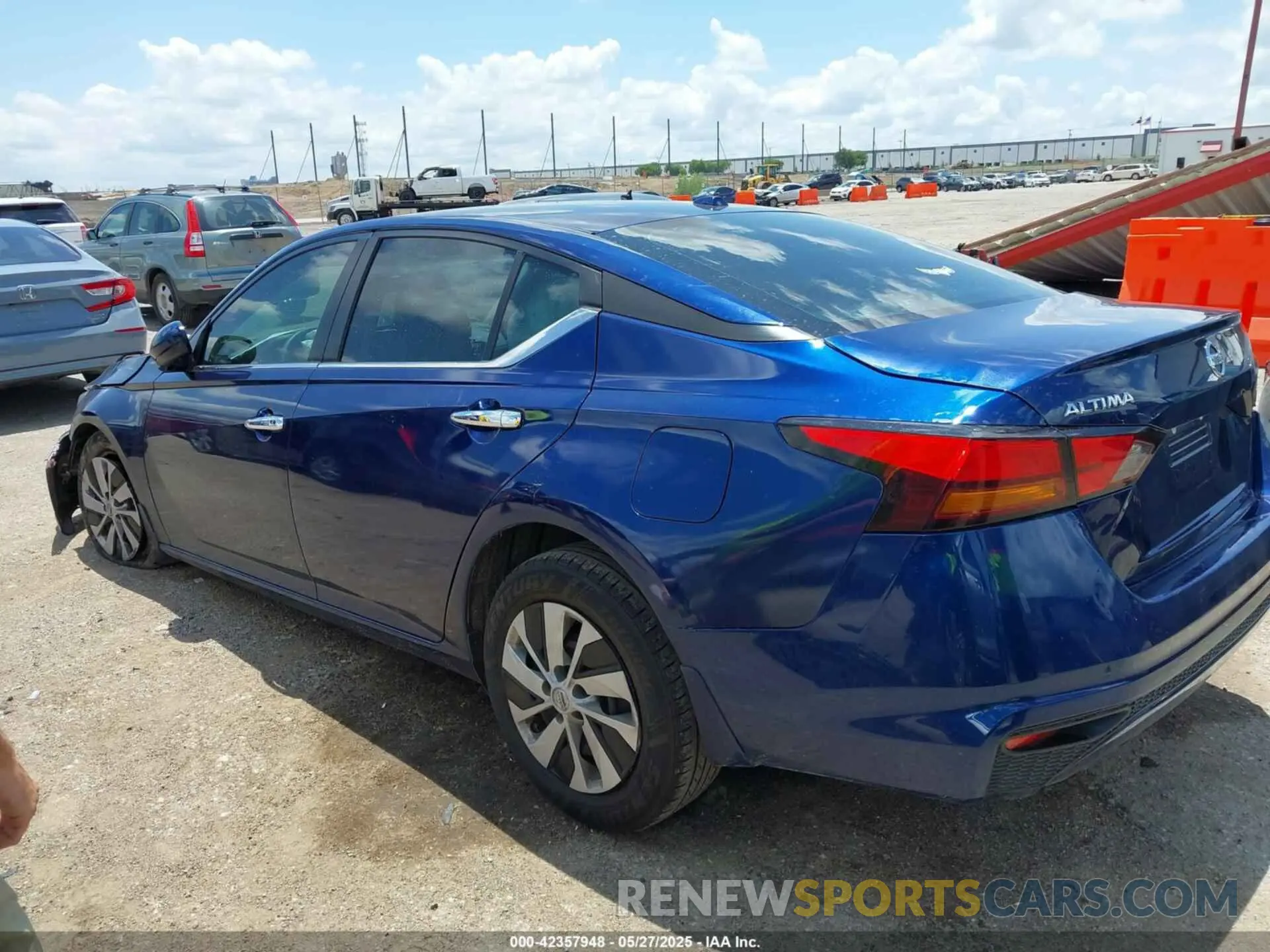 3 Photograph of a damaged car 1N4BL4BVXLC259927 NISSAN ALTIMA 2020
