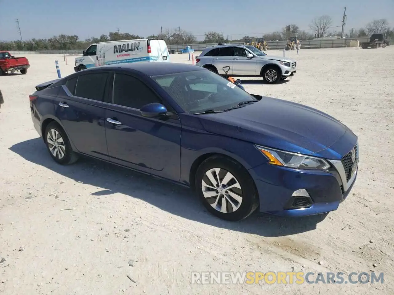 4 Photograph of a damaged car 1N4BL4BVXLC260088 NISSAN ALTIMA 2020