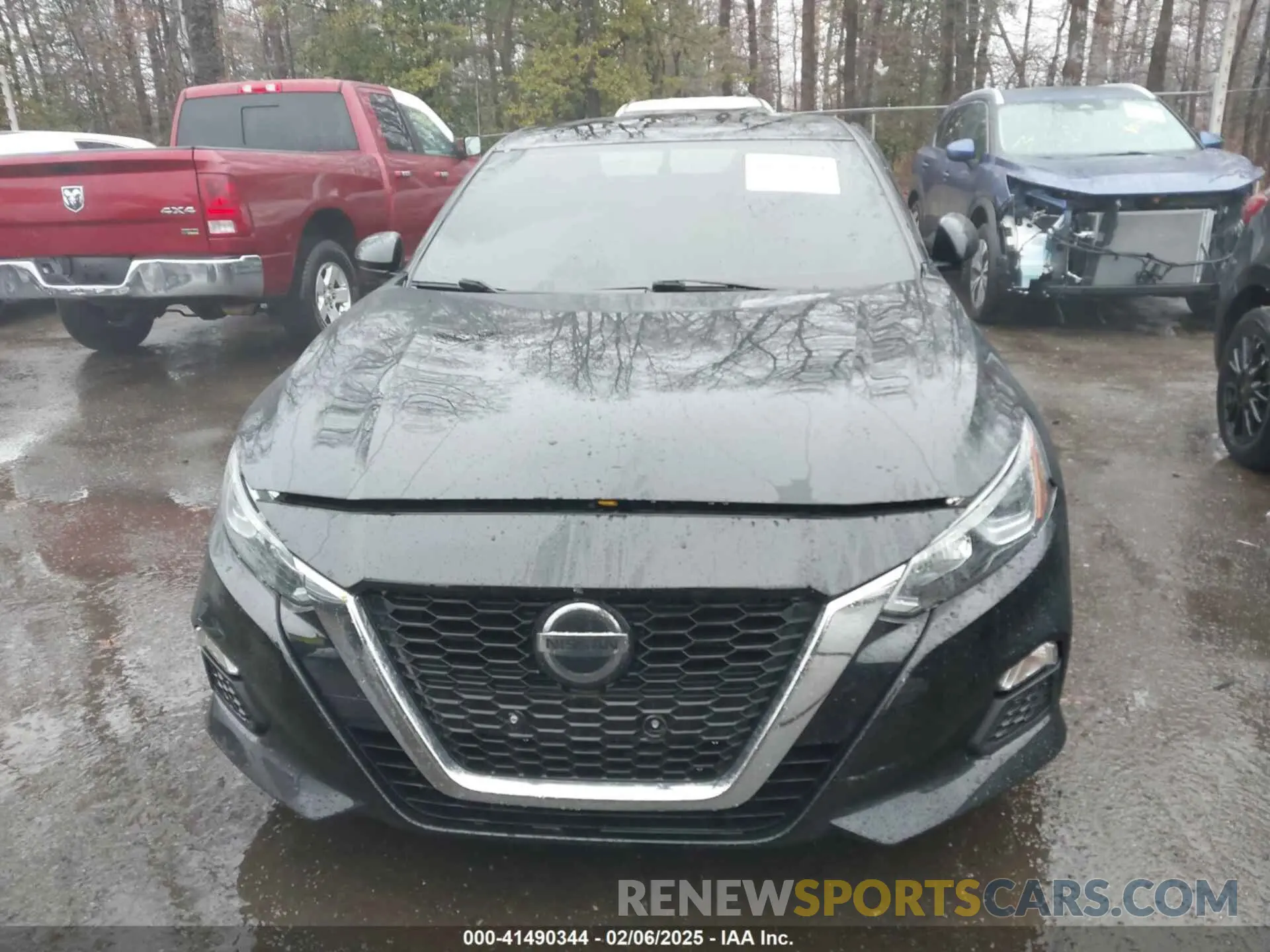 13 Photograph of a damaged car 1N4BL4BVXLC261855 NISSAN ALTIMA 2020