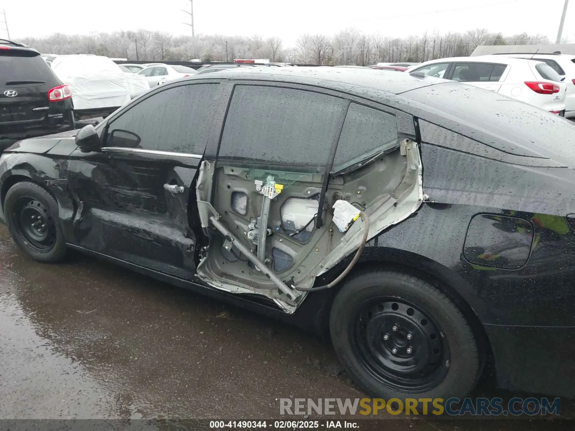 6 Photograph of a damaged car 1N4BL4BVXLC261855 NISSAN ALTIMA 2020