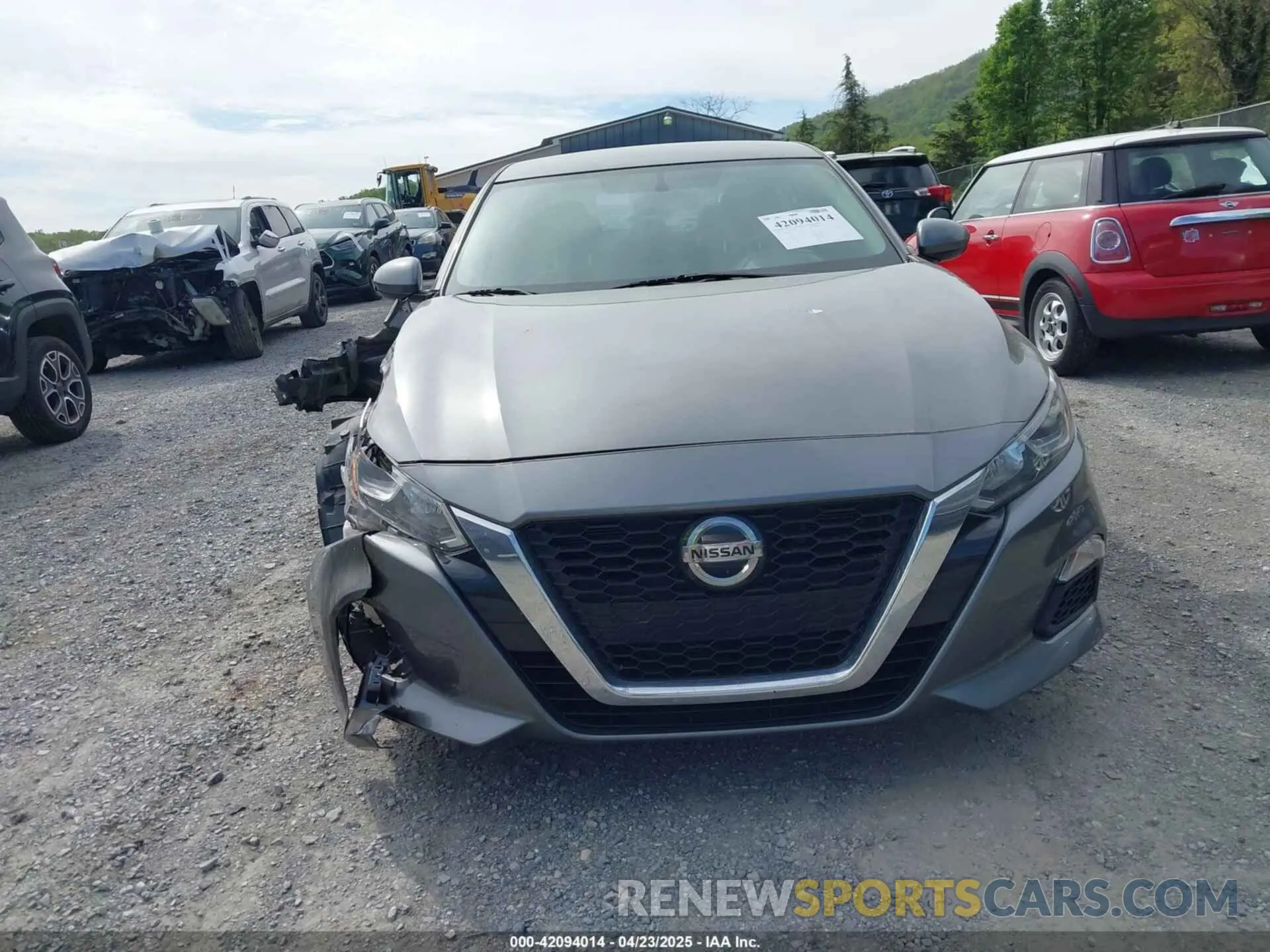 13 Photograph of a damaged car 1N4BL4BVXLC262309 NISSAN ALTIMA 2020