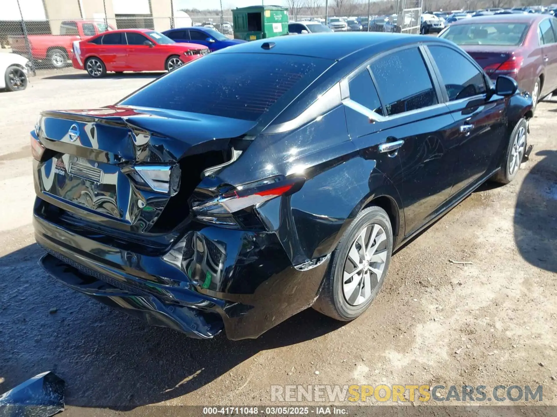 4 Photograph of a damaged car 1N4BL4BVXLC275531 NISSAN ALTIMA 2020