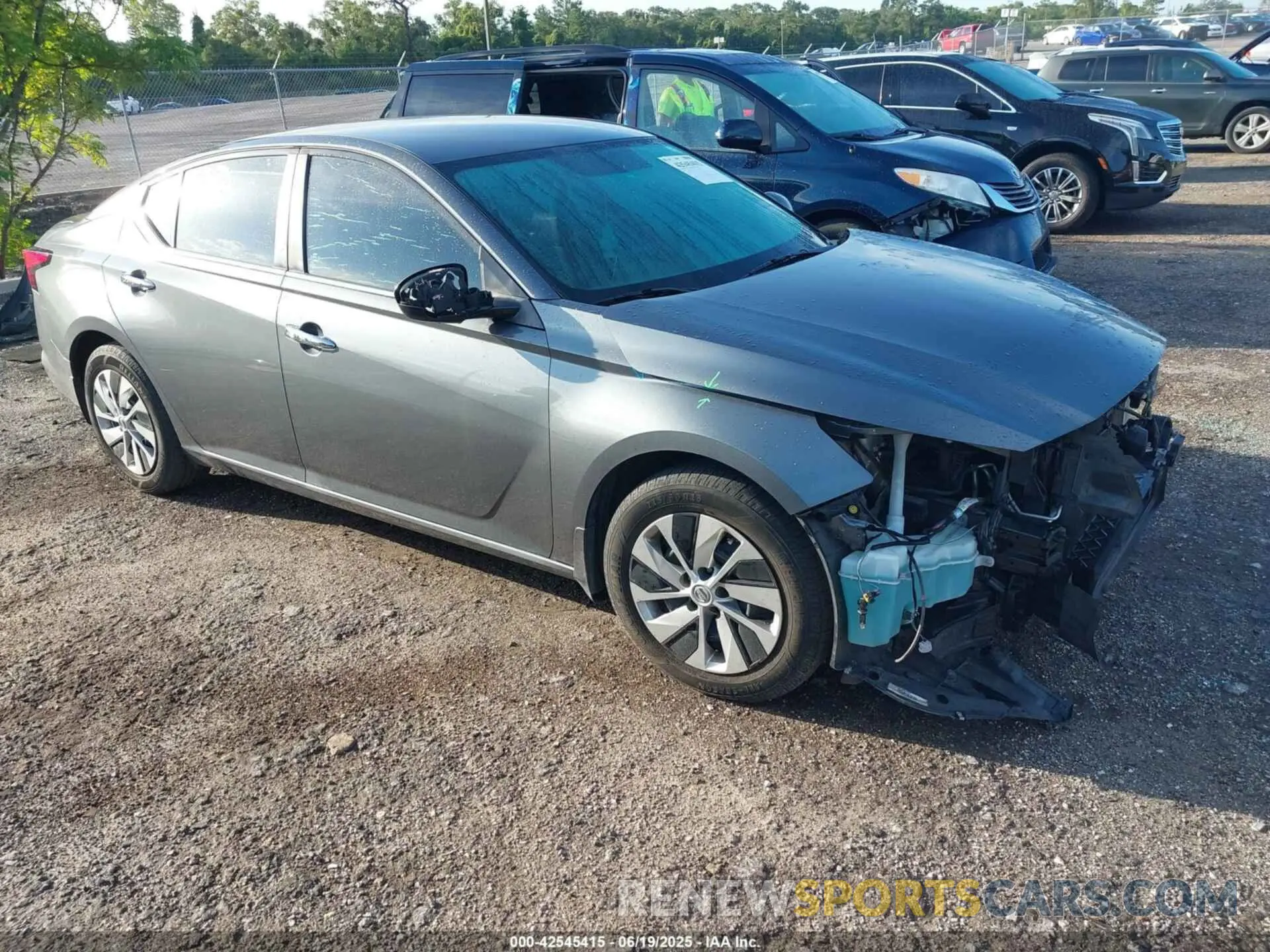 1 Photograph of a damaged car 1N4BL4BVXLN312680 NISSAN ALTIMA 2020