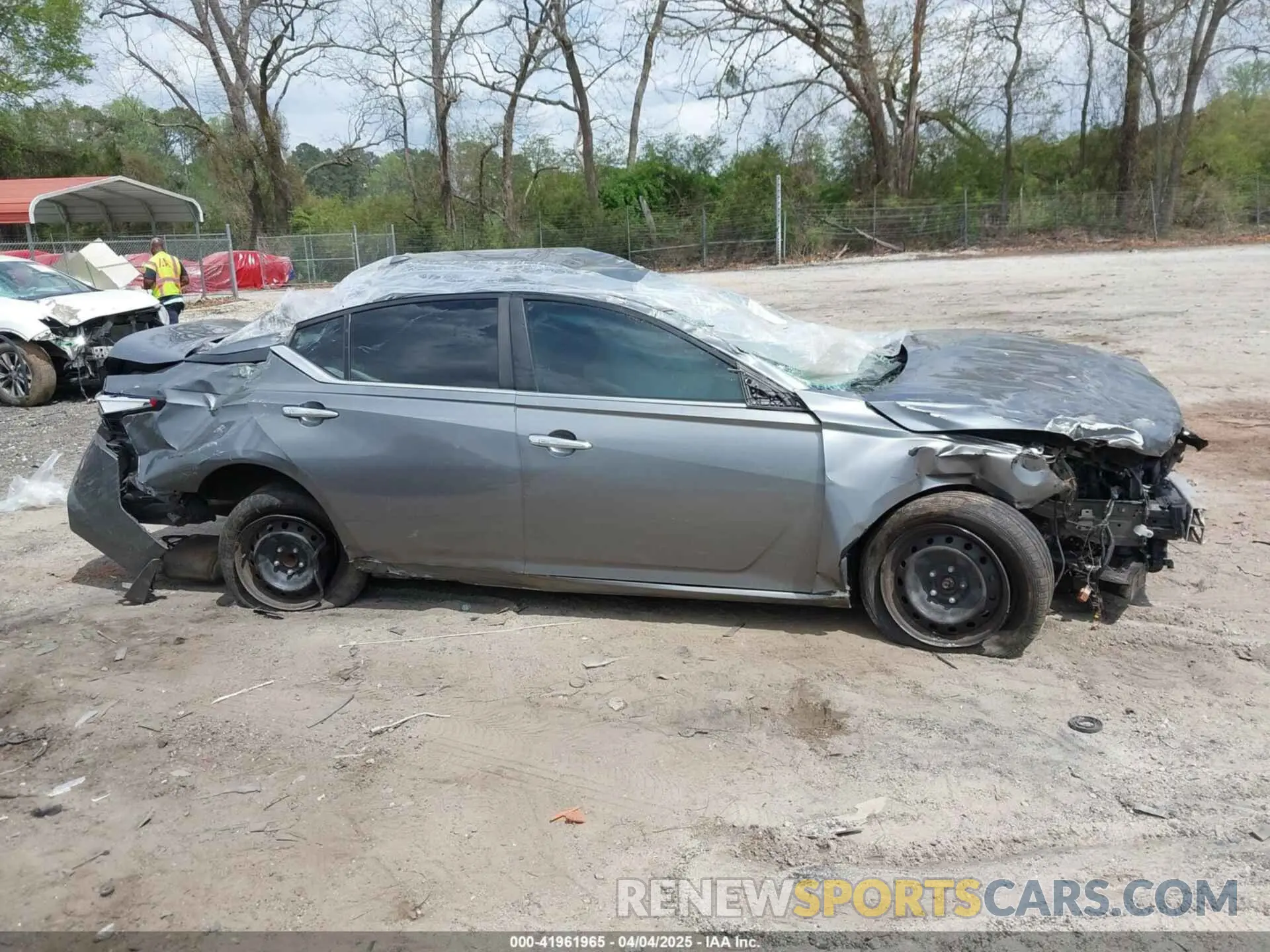 14 Photograph of a damaged car 1N4BL4BVXLN321637 NISSAN ALTIMA 2020