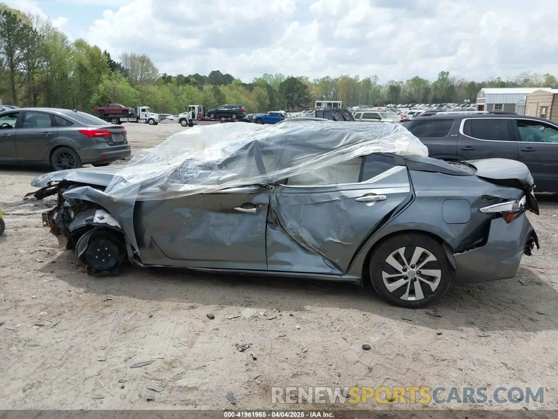 15 Photograph of a damaged car 1N4BL4BVXLN321637 NISSAN ALTIMA 2020