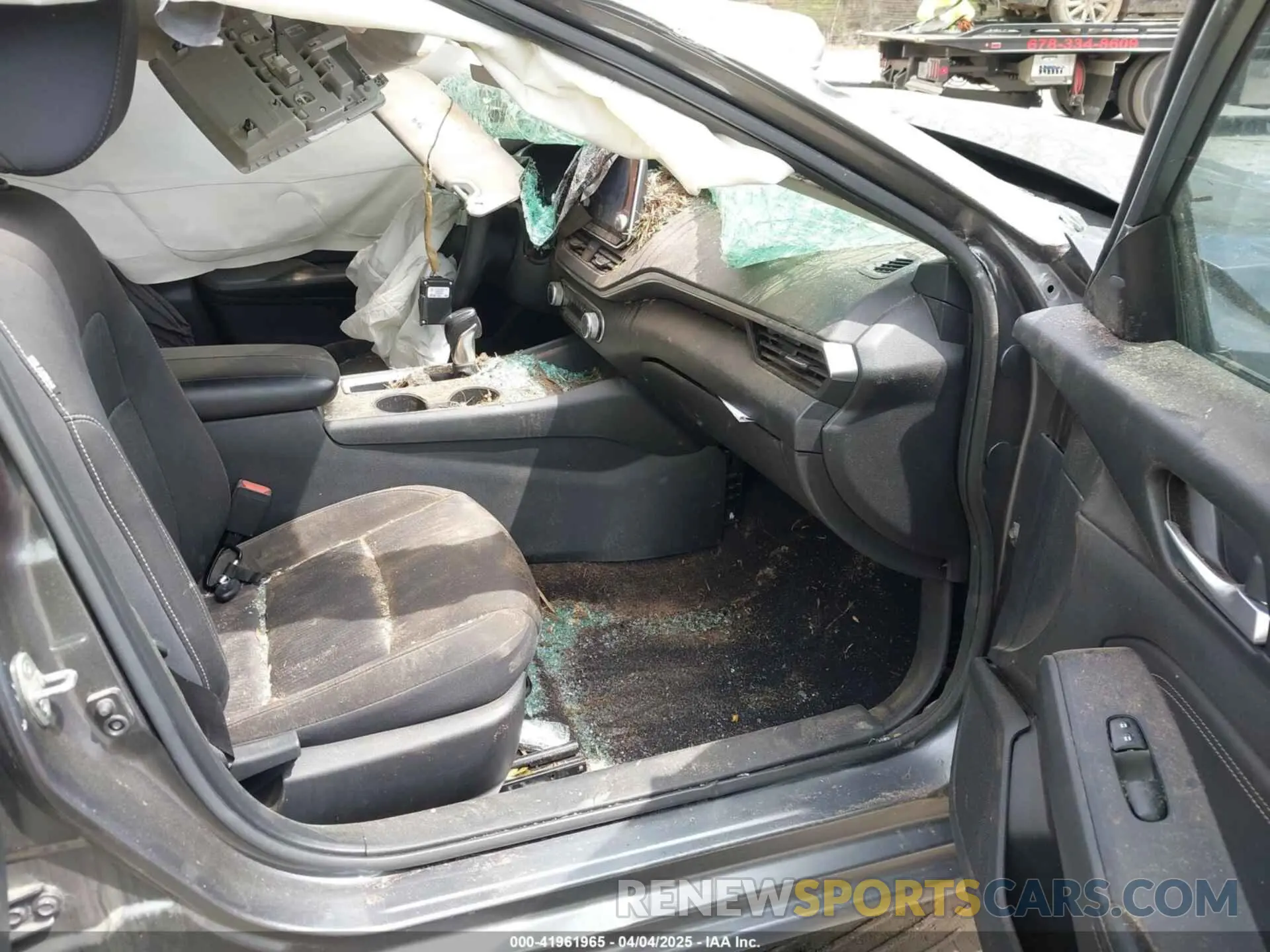 5 Photograph of a damaged car 1N4BL4BVXLN321637 NISSAN ALTIMA 2020