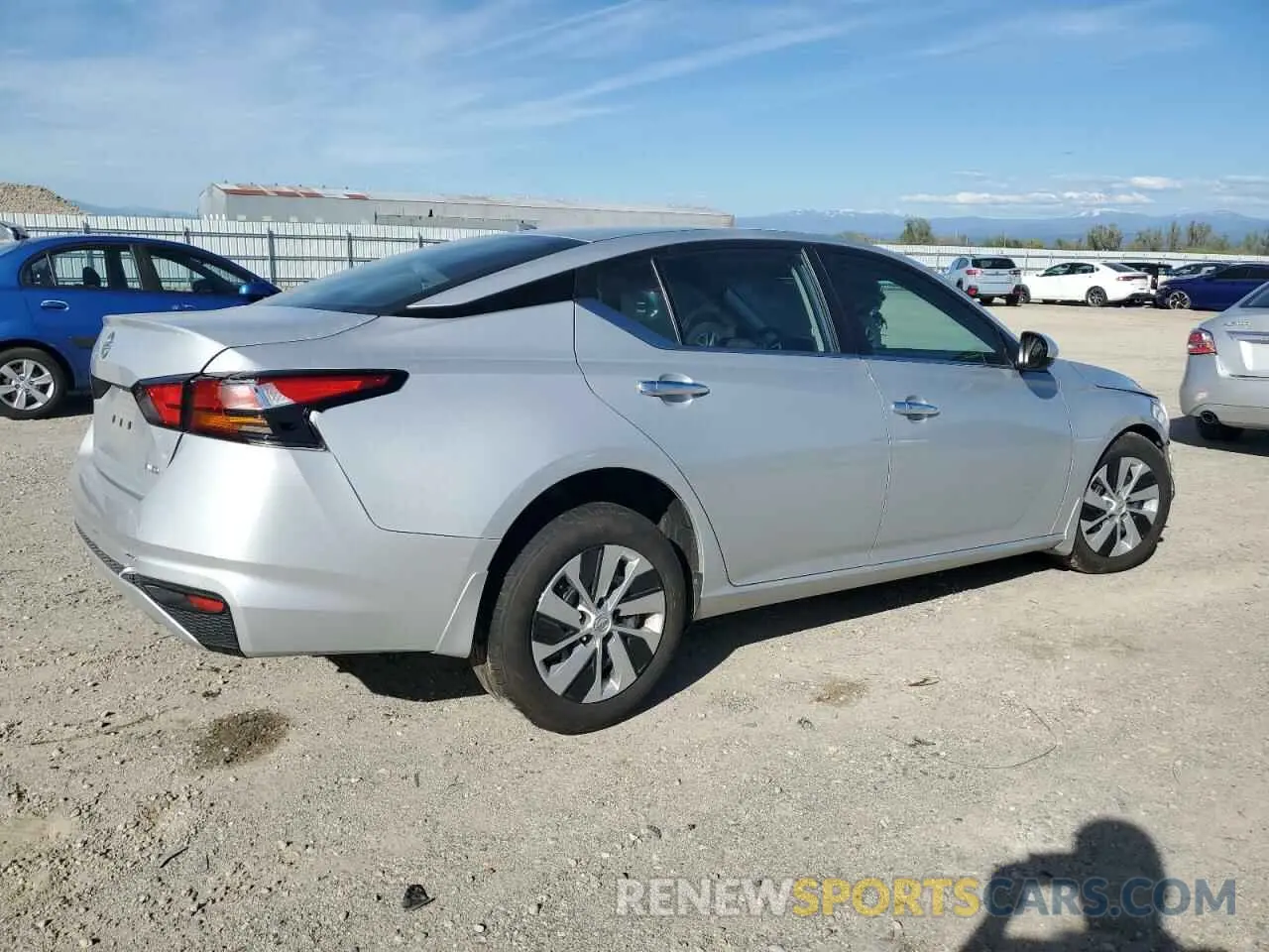 3 Photograph of a damaged car 1N4BL4BW0LN322935 NISSAN ALTIMA 2020