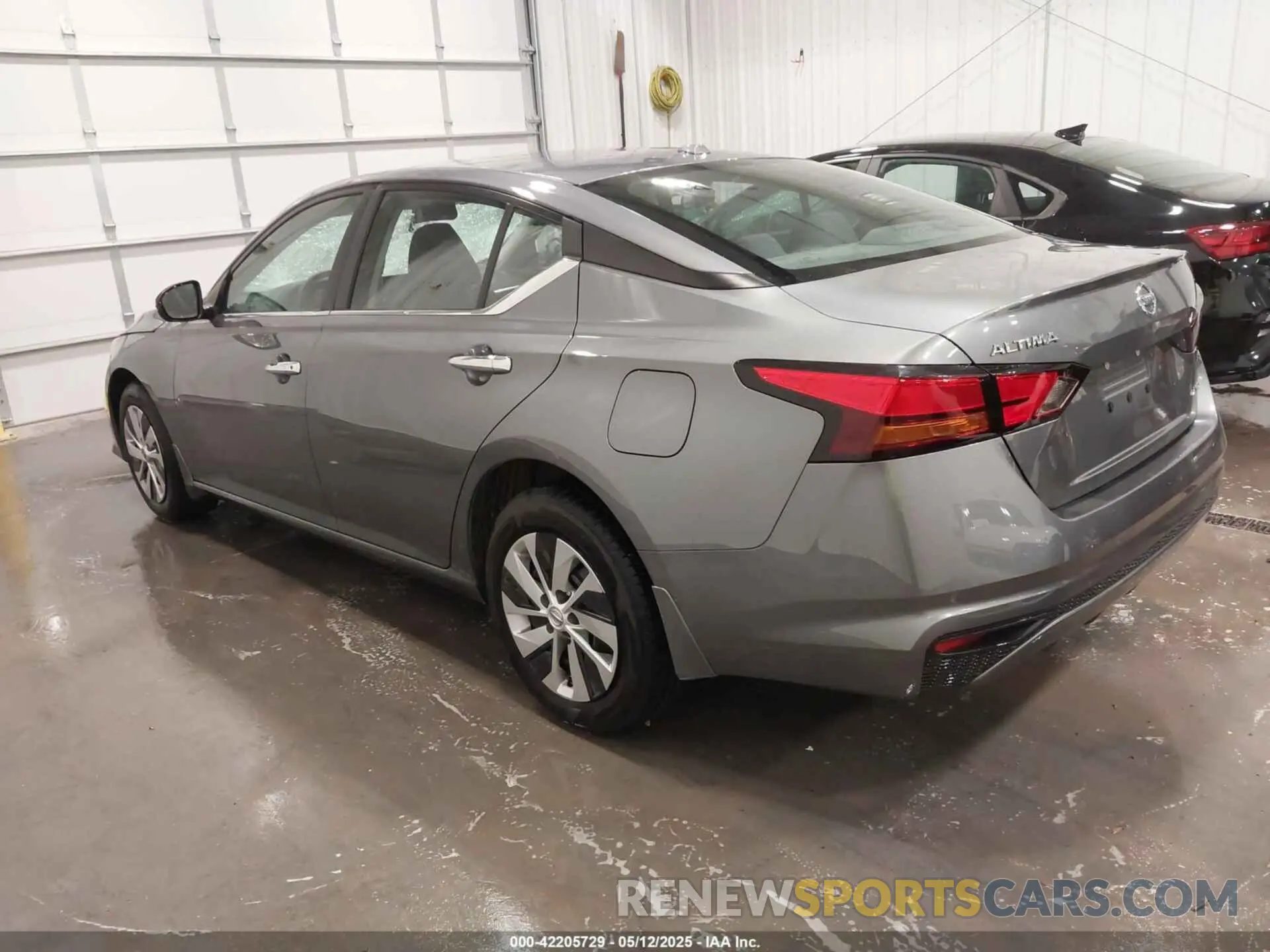 3 Photograph of a damaged car 1N4BL4BW1LC229711 NISSAN ALTIMA 2020