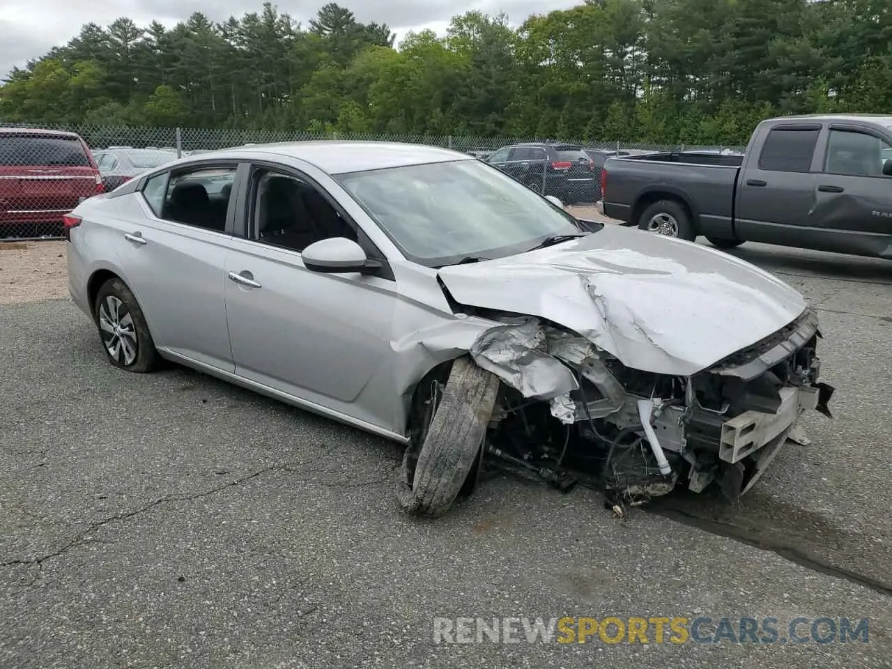 4 Photograph of a damaged car 1N4BL4BW1LC243379 NISSAN ALTIMA 2020