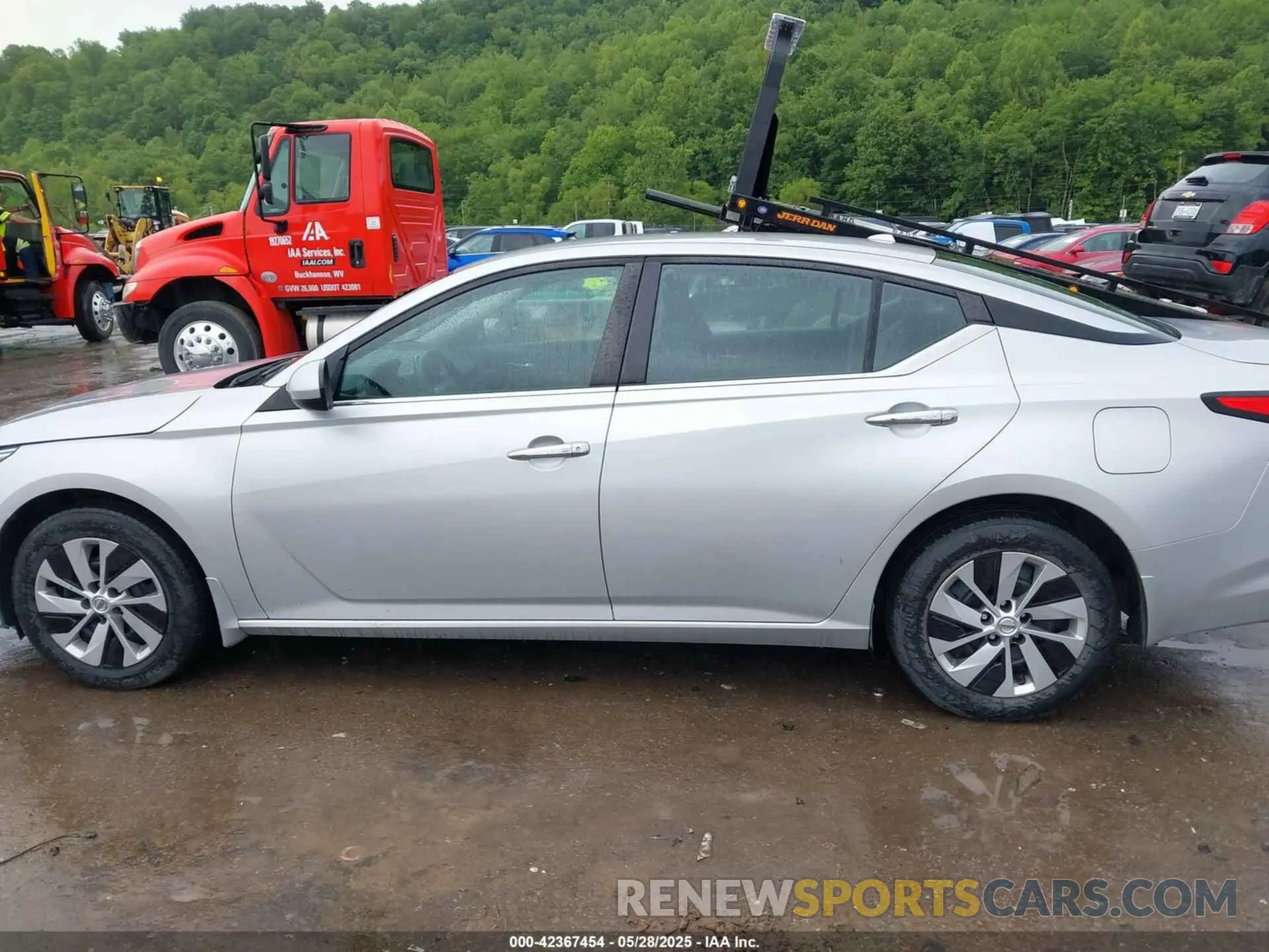 14 Photograph of a damaged car 1N4BL4BW2LC146420 NISSAN ALTIMA 2020