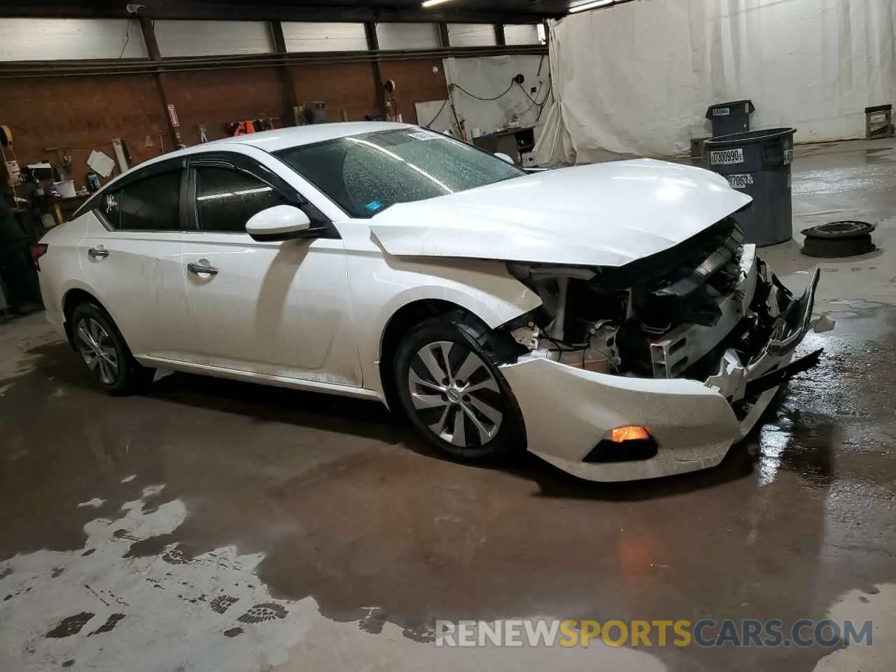4 Photograph of a damaged car 1N4BL4BW4LC182335 NISSAN ALTIMA 2020