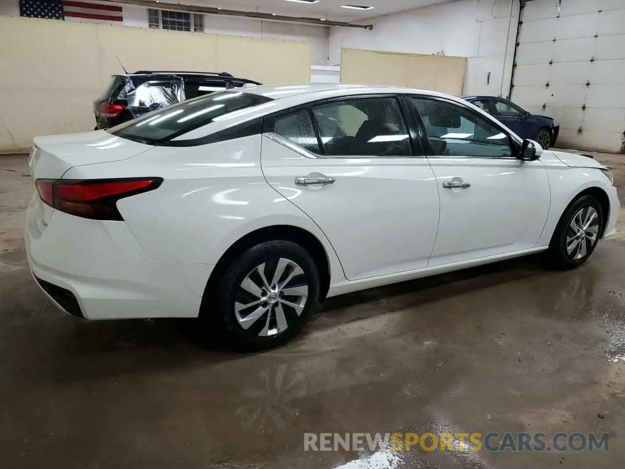 3 Photograph of a damaged car 1N4BL4BW6LN316329 NISSAN ALTIMA 2020