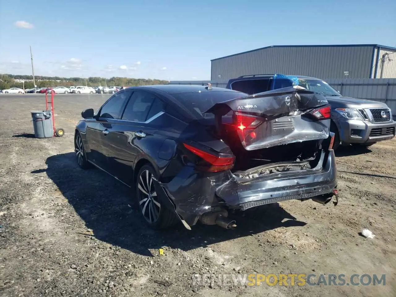 3 Photograph of a damaged car 1N4BL4BW8LN322651 NISSAN ALTIMA 2020