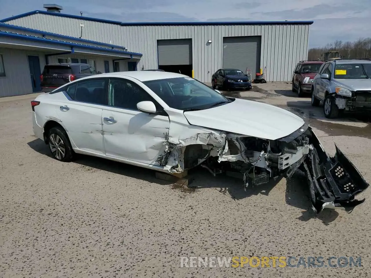 4 Photograph of a damaged car 1N4BL4BW9LN307866 NISSAN ALTIMA 2020