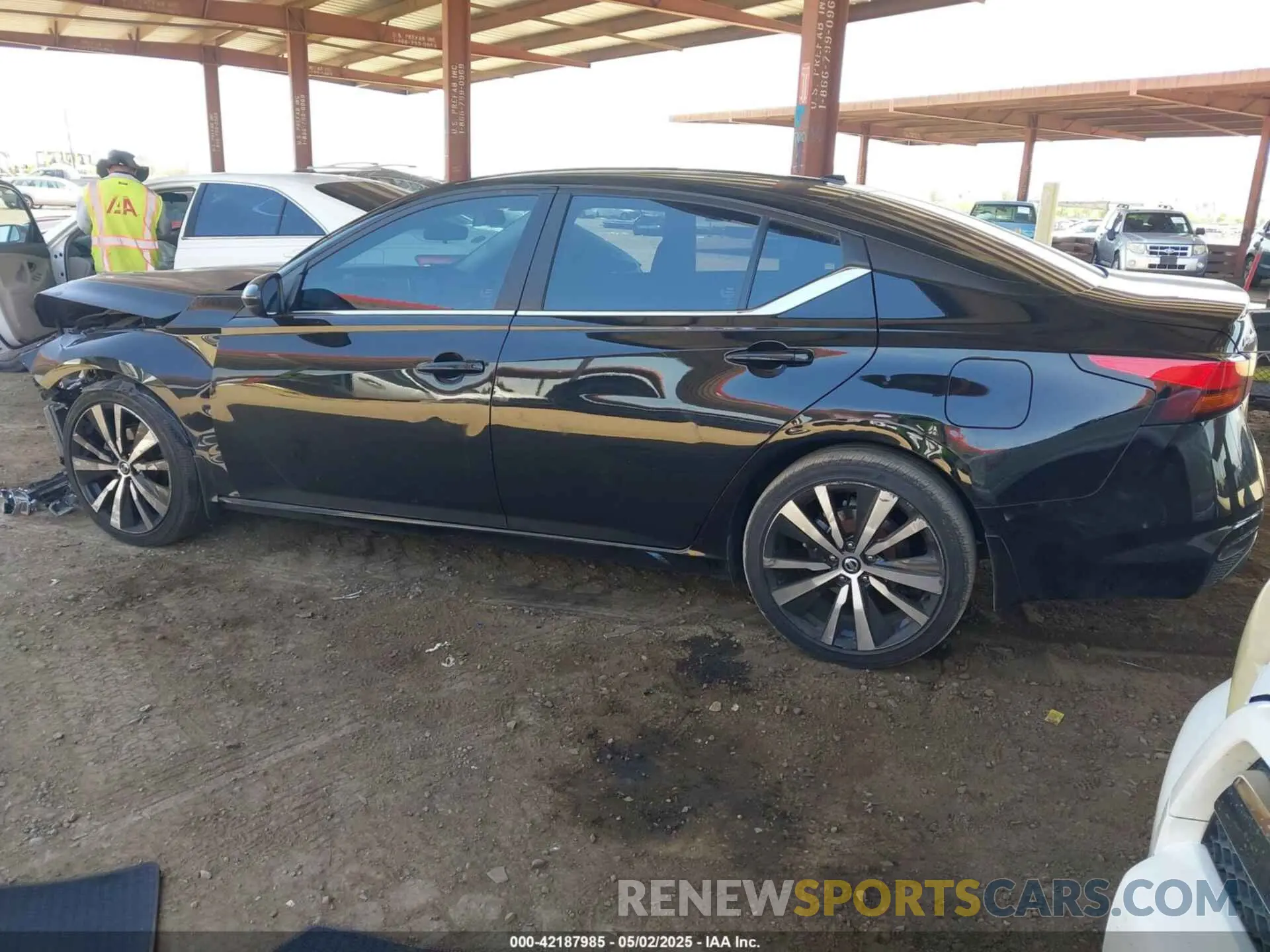 3 Photograph of a damaged car 1N4BL4CV0LC124180 NISSAN ALTIMA 2020
