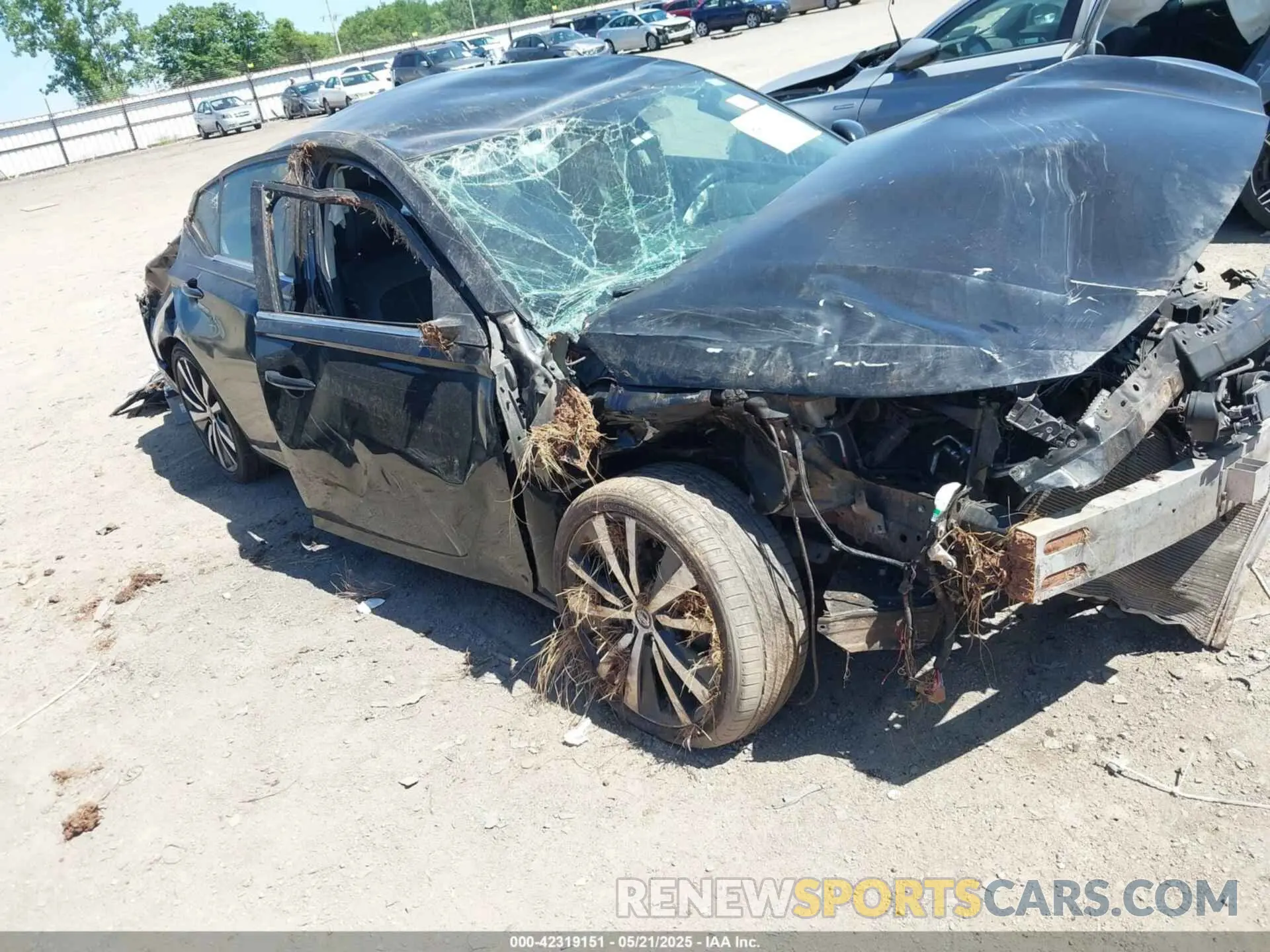 1 Photograph of a damaged car 1N4BL4CV0LC197890 NISSAN ALTIMA 2020