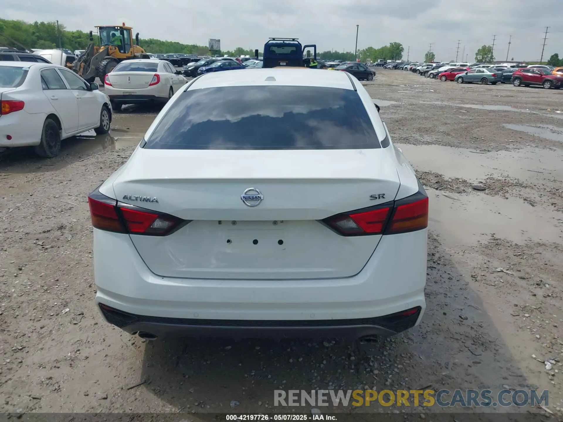 17 Photograph of a damaged car 1N4BL4CV0LN314050 NISSAN ALTIMA 2020