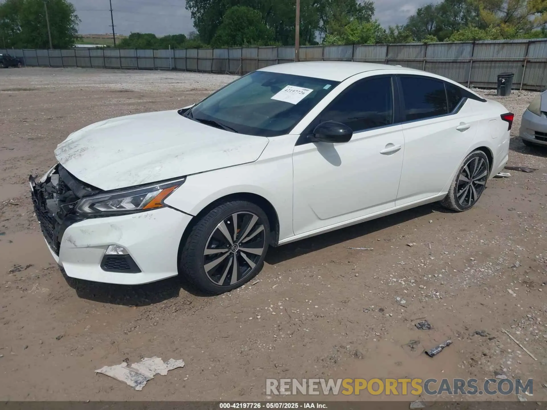 2 Photograph of a damaged car 1N4BL4CV0LN314050 NISSAN ALTIMA 2020