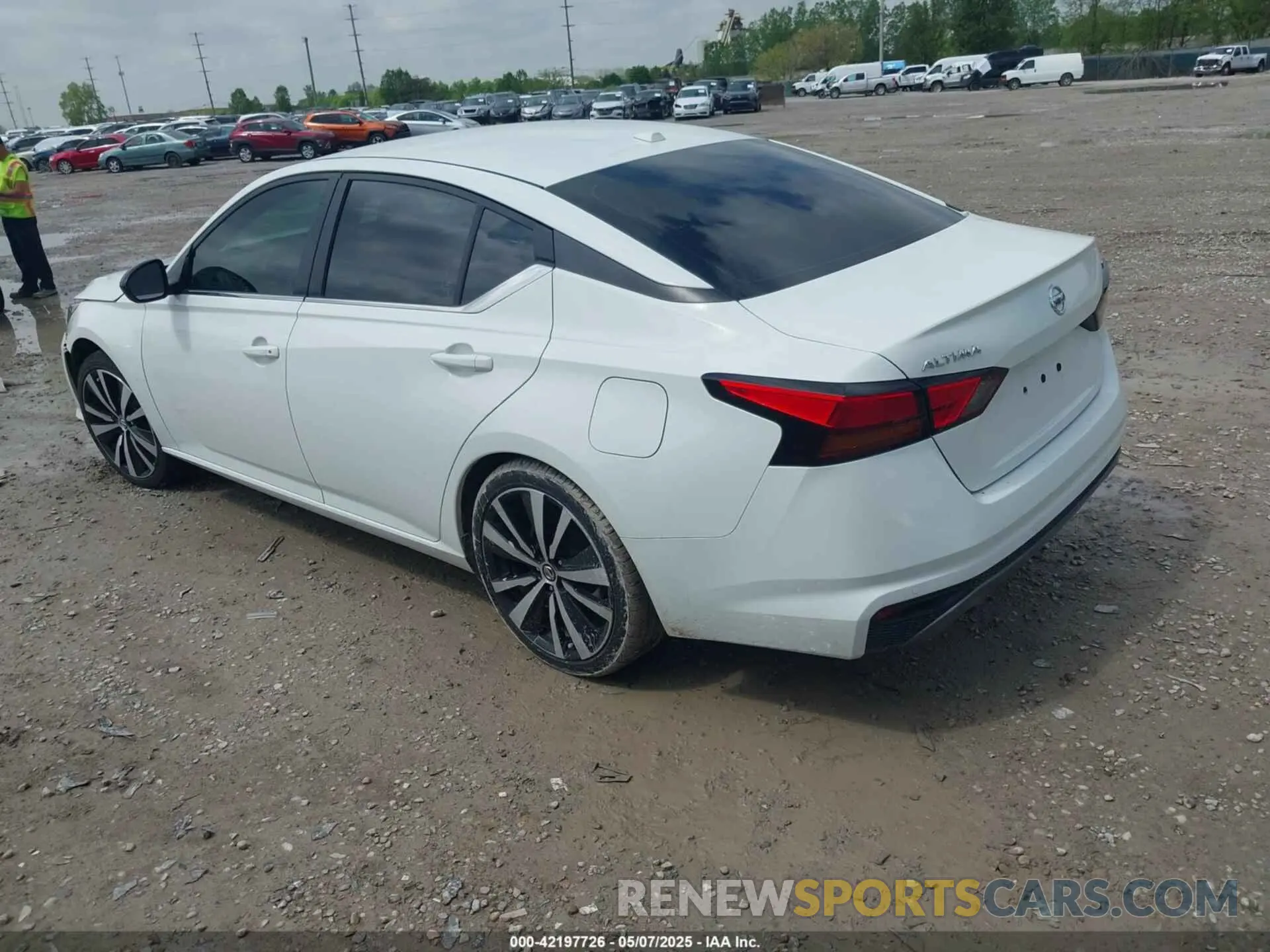 3 Photograph of a damaged car 1N4BL4CV0LN314050 NISSAN ALTIMA 2020