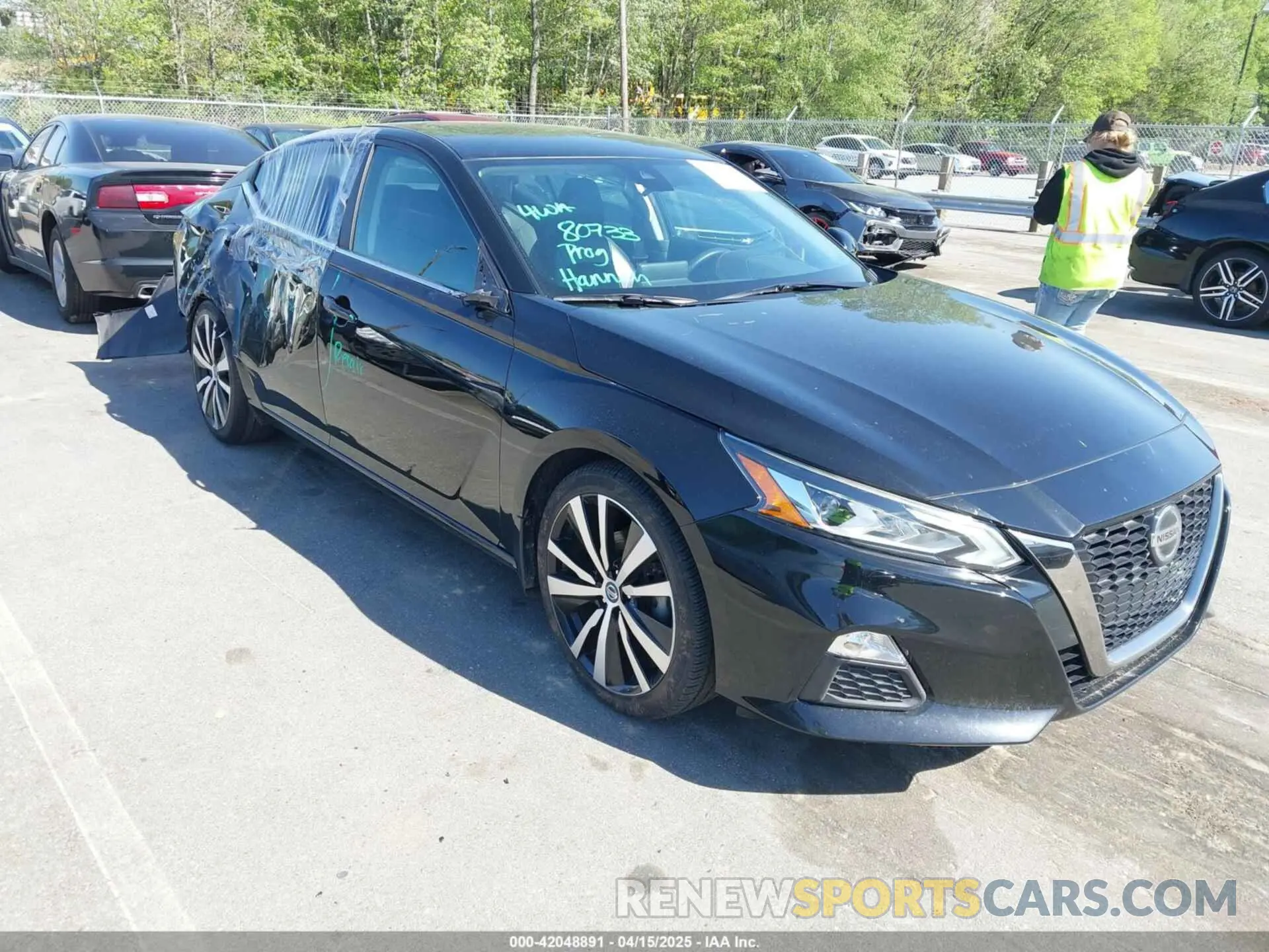 1 Photograph of a damaged car 1N4BL4CV1LC127637 NISSAN ALTIMA 2020
