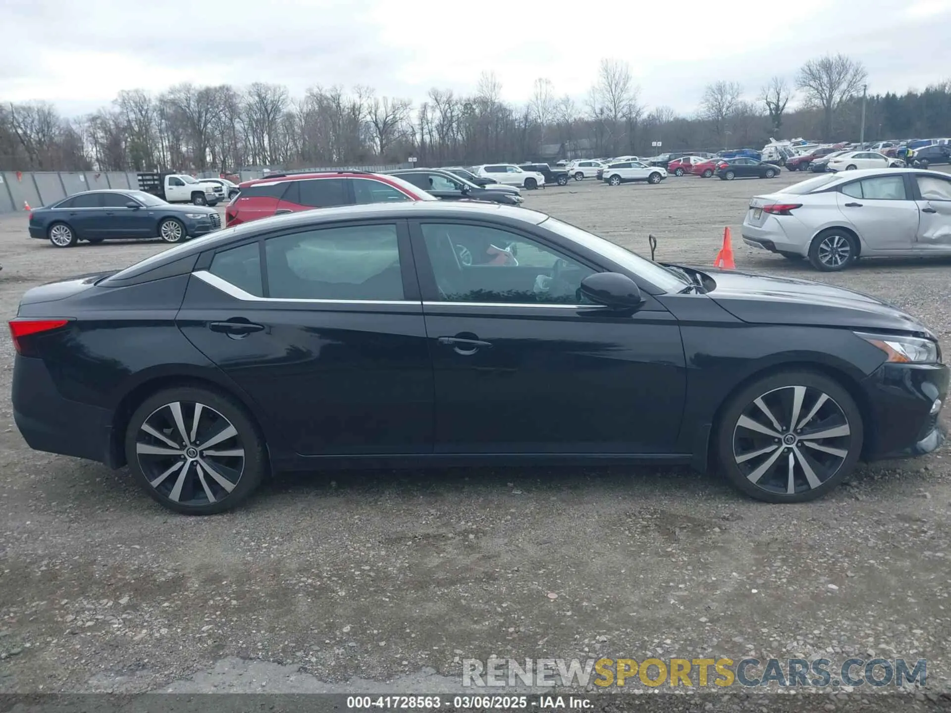 13 Photograph of a damaged car 1N4BL4CV1LC141554 NISSAN ALTIMA 2020