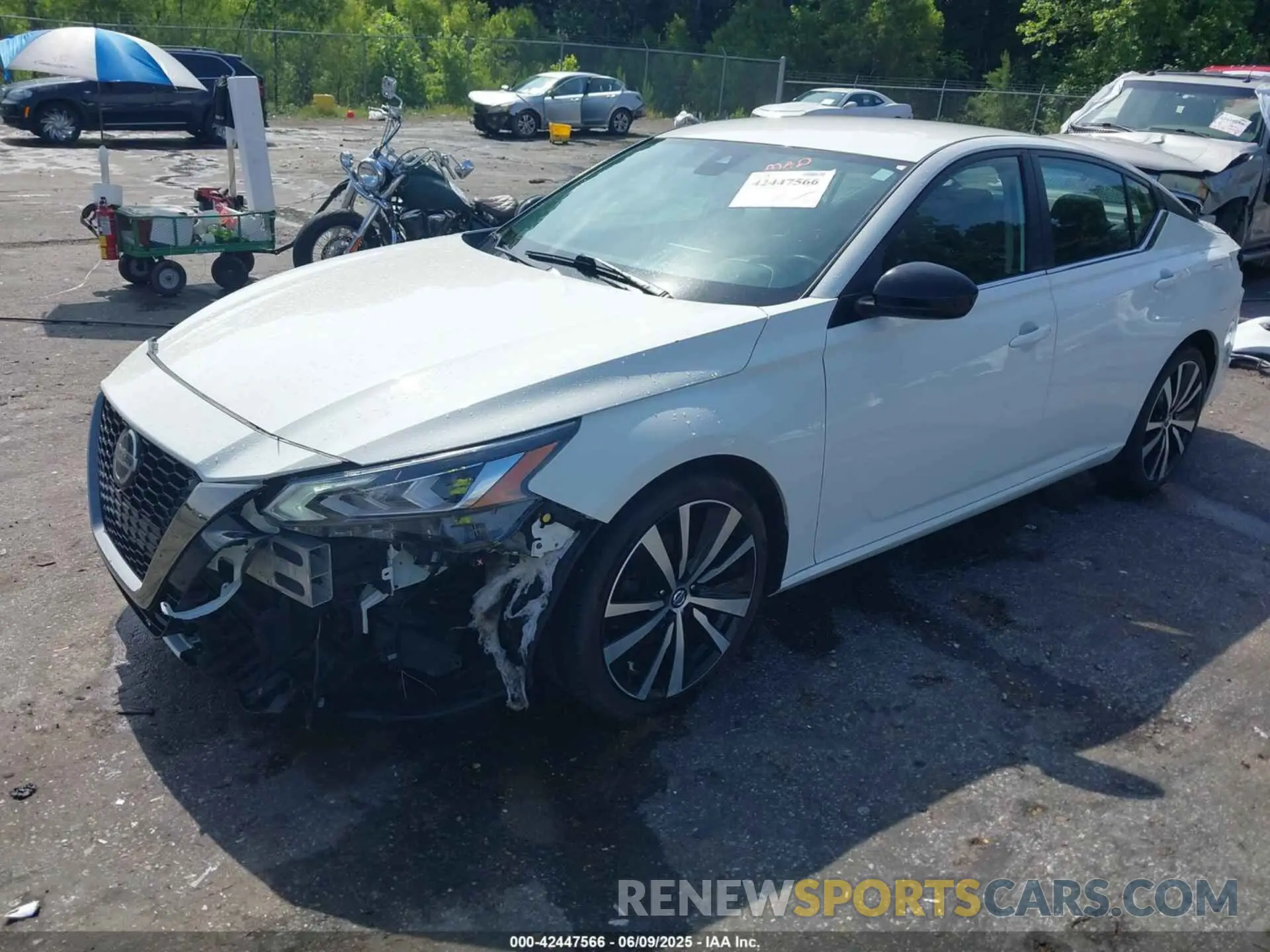 2 Photograph of a damaged car 1N4BL4CV1LN308032 NISSAN ALTIMA 2020
