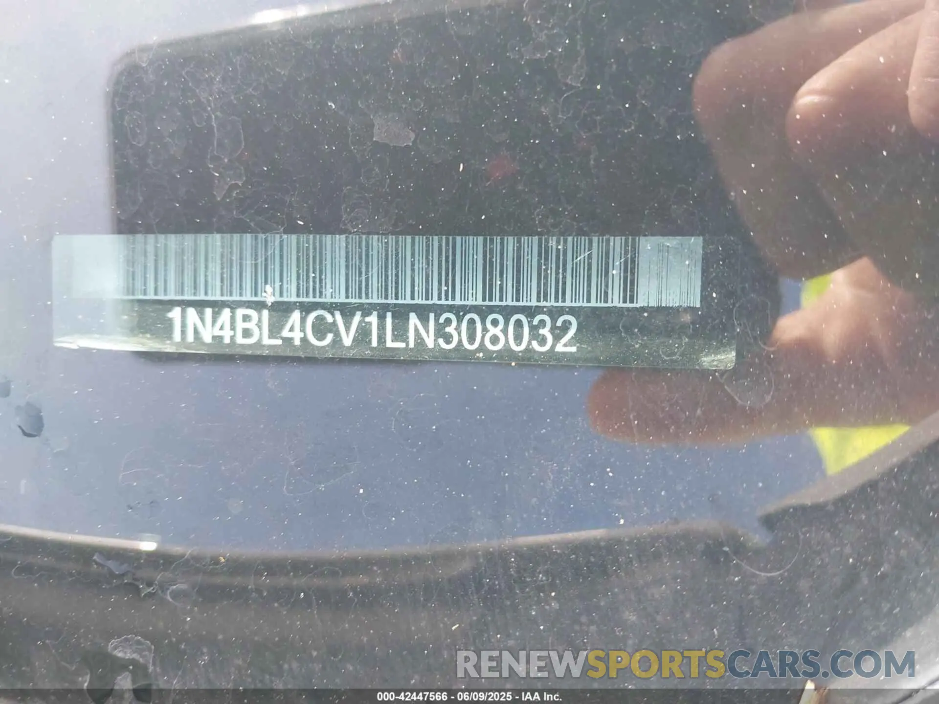 9 Photograph of a damaged car 1N4BL4CV1LN308032 NISSAN ALTIMA 2020