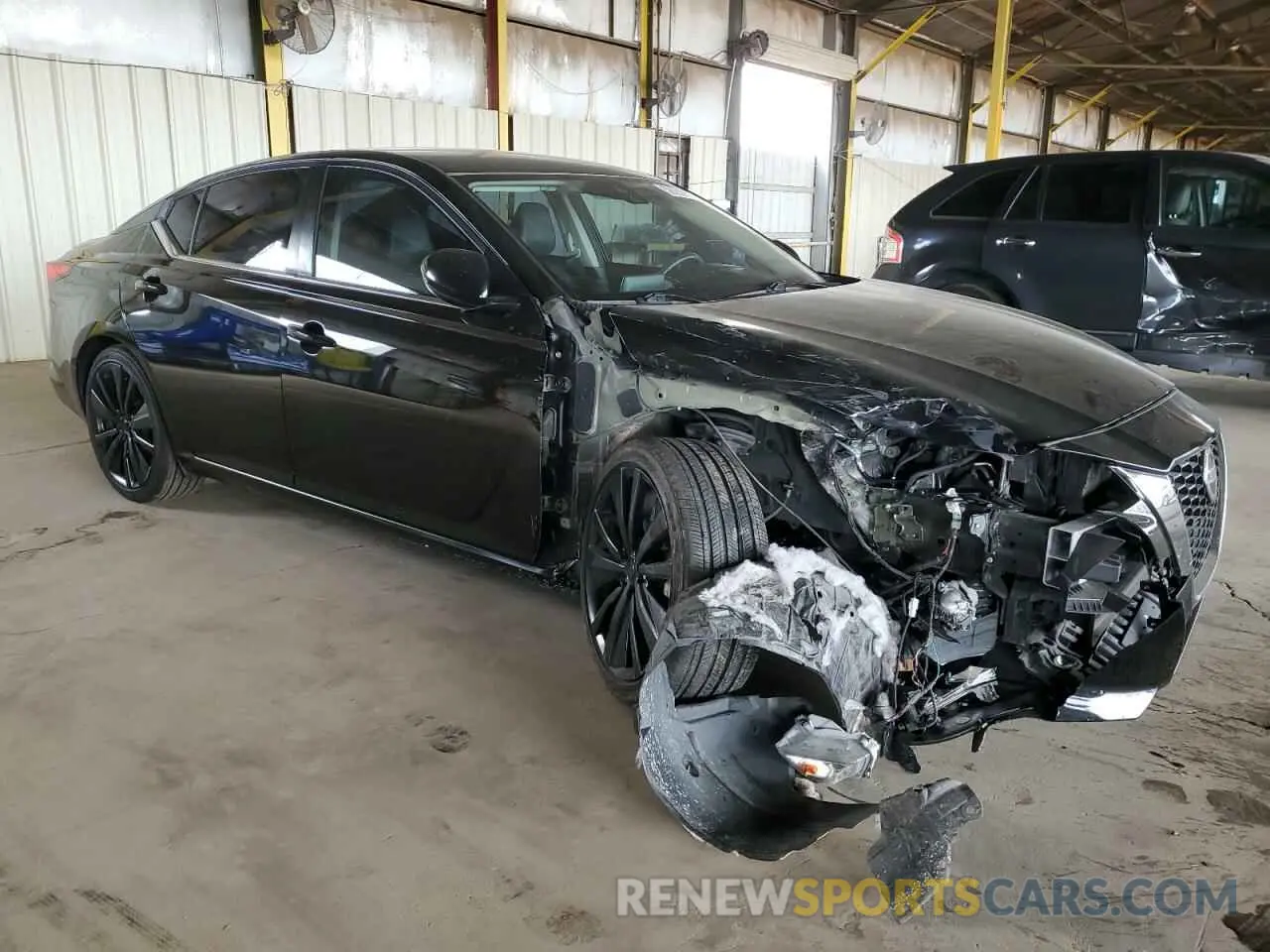 4 Photograph of a damaged car 1N4BL4CV2LC131101 NISSAN ALTIMA 2020