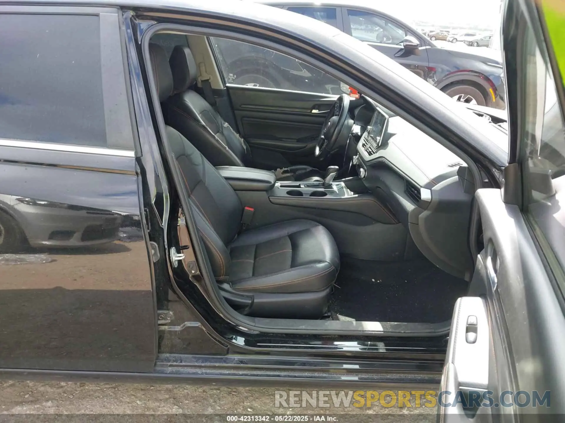 5 Photograph of a damaged car 1N4BL4CV2LC160954 NISSAN ALTIMA 2020