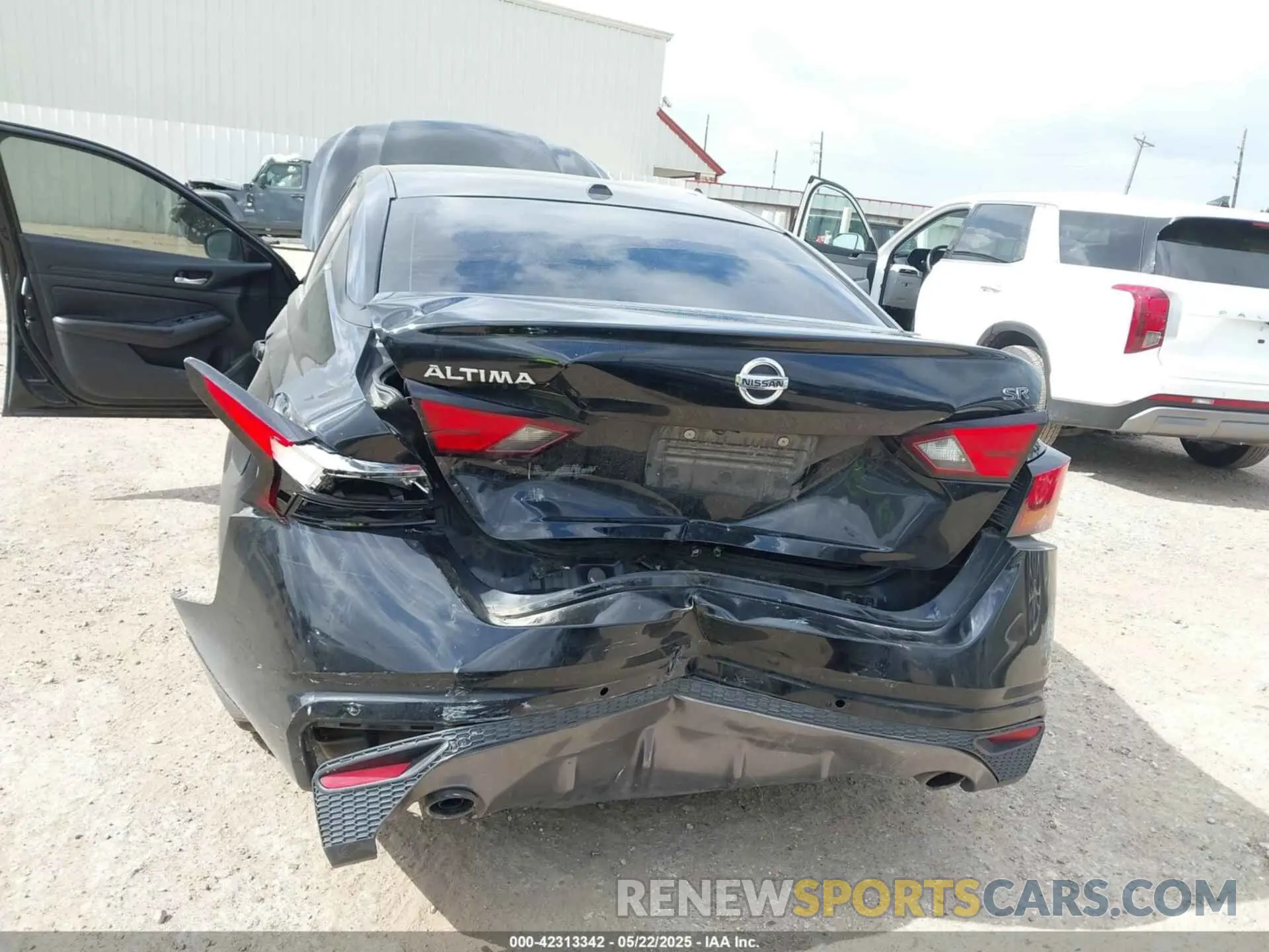 6 Photograph of a damaged car 1N4BL4CV2LC160954 NISSAN ALTIMA 2020