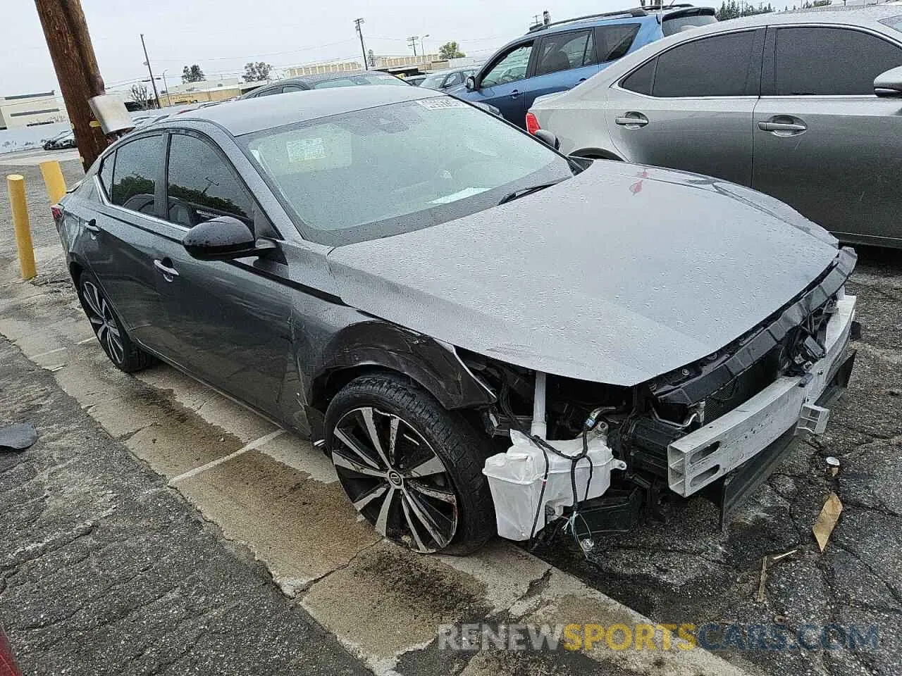 4 Photograph of a damaged car 1N4BL4CV2LC166804 NISSAN ALTIMA 2020