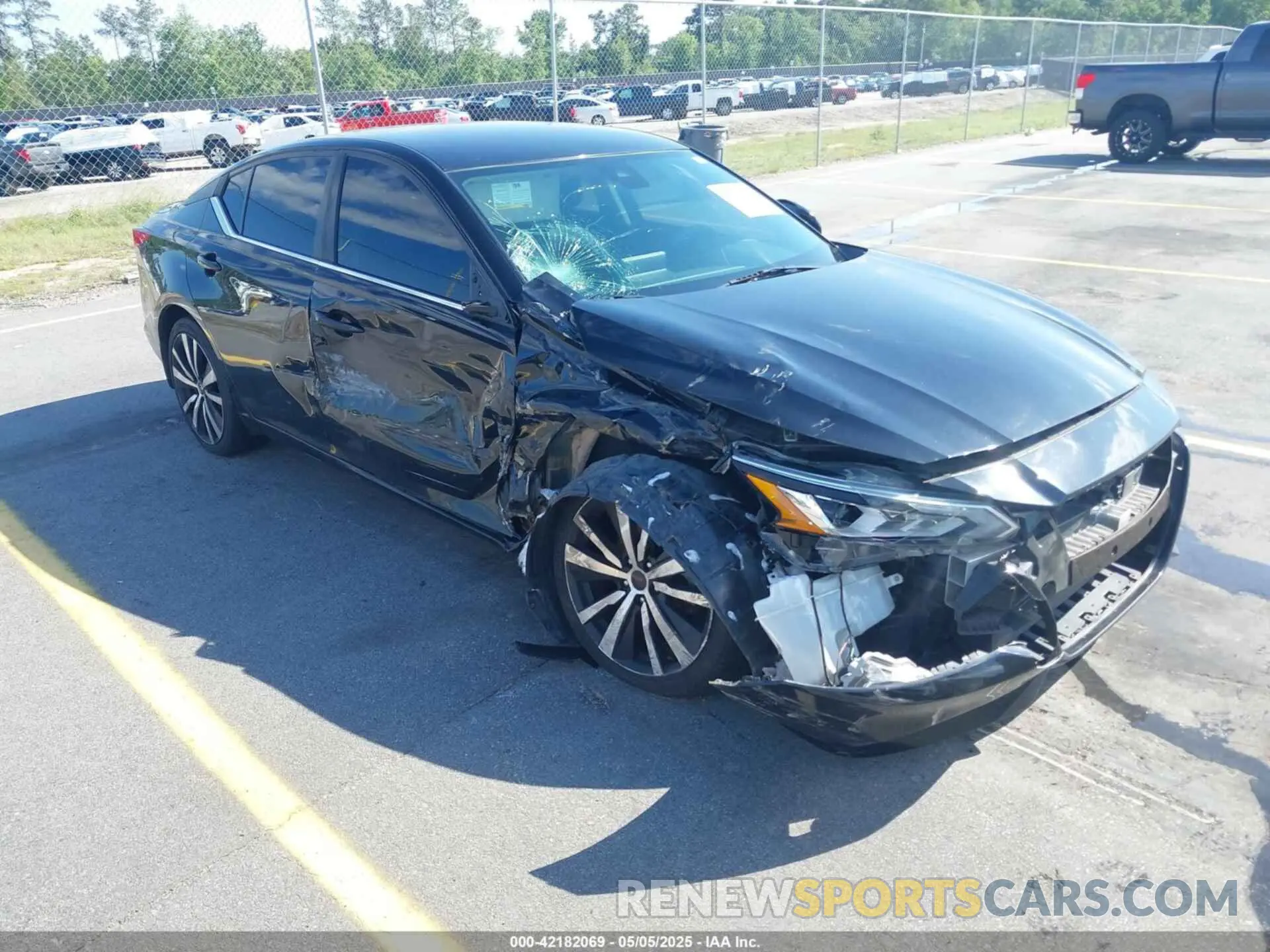 1 Photograph of a damaged car 1N4BL4CV2LC172411 NISSAN ALTIMA 2020