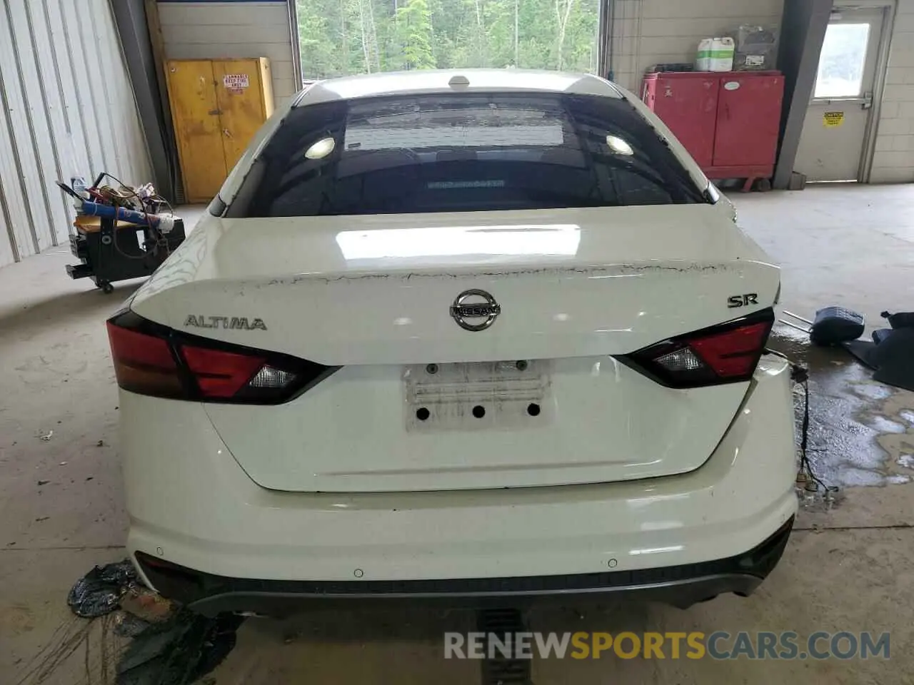 6 Photograph of a damaged car 1N4BL4CV2LC175499 NISSAN ALTIMA 2020