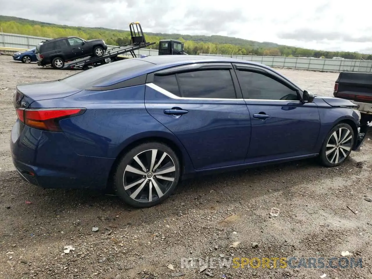 3 Photograph of a damaged car 1N4BL4CV2LC218982 NISSAN ALTIMA 2020