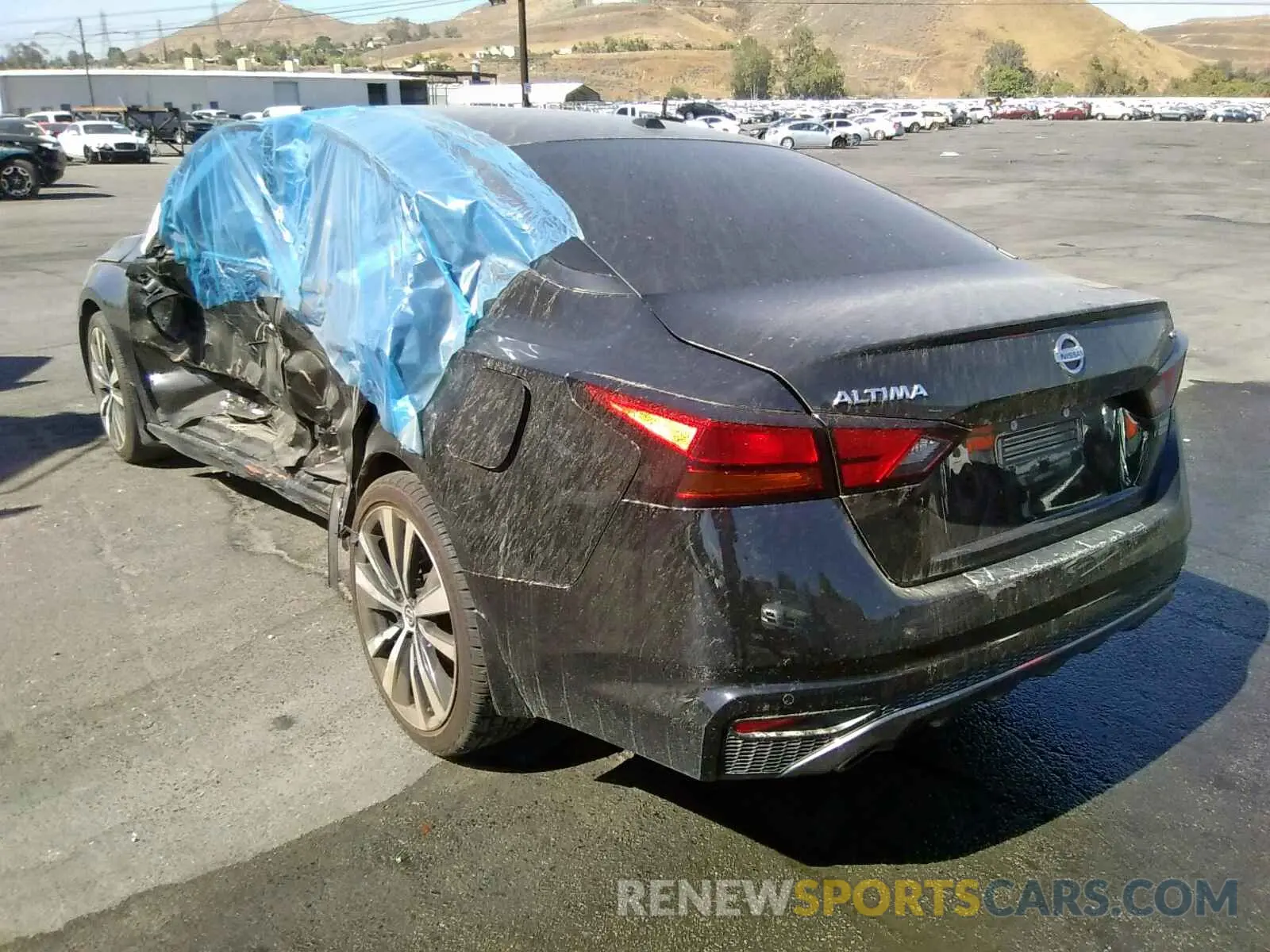 3 Photograph of a damaged car 1N4BL4CV2LC226760 NISSAN ALTIMA 2020