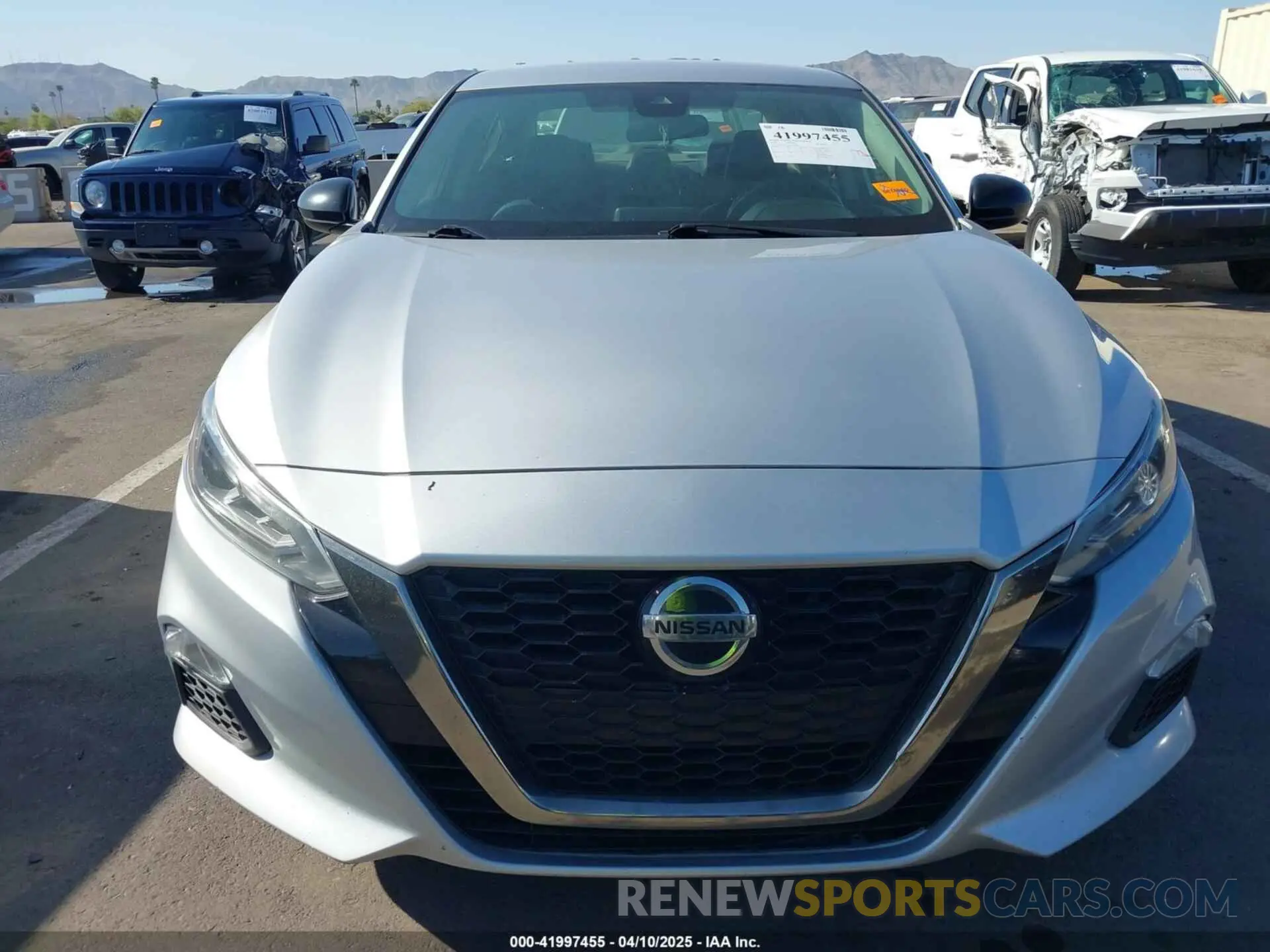 13 Photograph of a damaged car 1N4BL4CV2LC233031 NISSAN ALTIMA 2020
