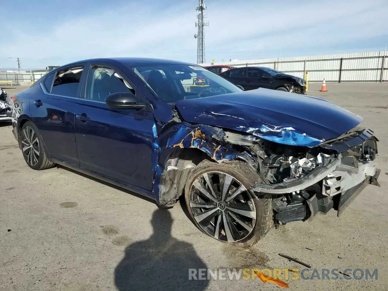 4 Photograph of a damaged car 1N4BL4CV2LC233529 NISSAN ALTIMA 2020