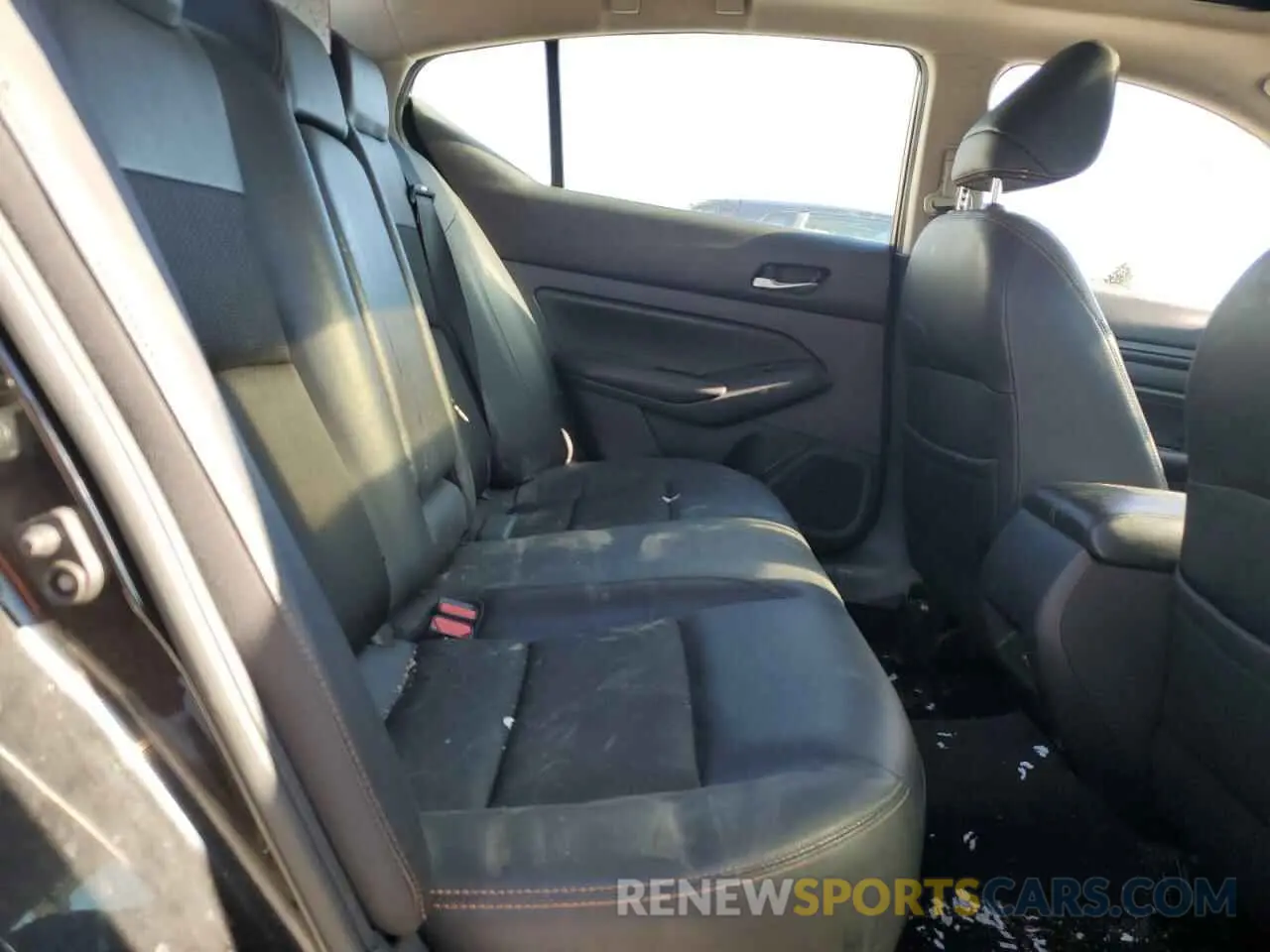 10 Photograph of a damaged car 1N4BL4CV2LN311487 NISSAN ALTIMA 2020