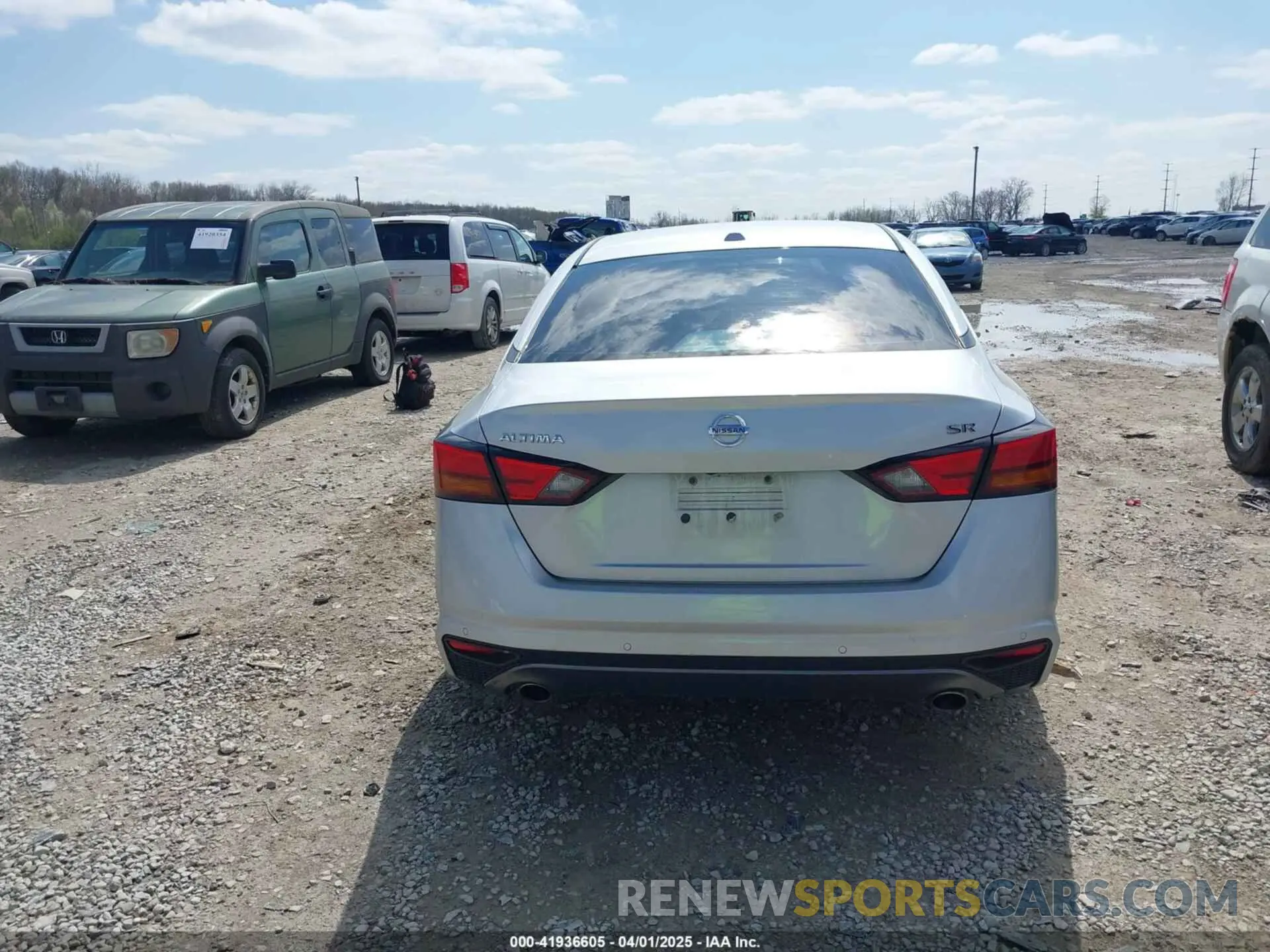 16 Photograph of a damaged car 1N4BL4CV3LC132192 NISSAN ALTIMA 2020