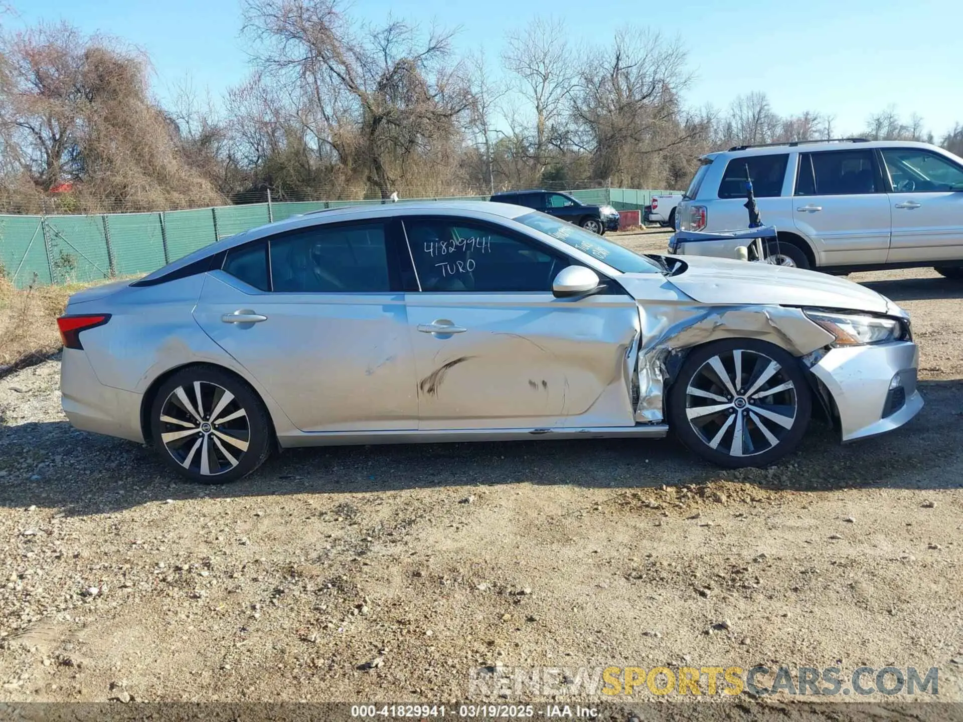 14 Photograph of a damaged car 1N4BL4CV3LC135383 NISSAN ALTIMA 2020